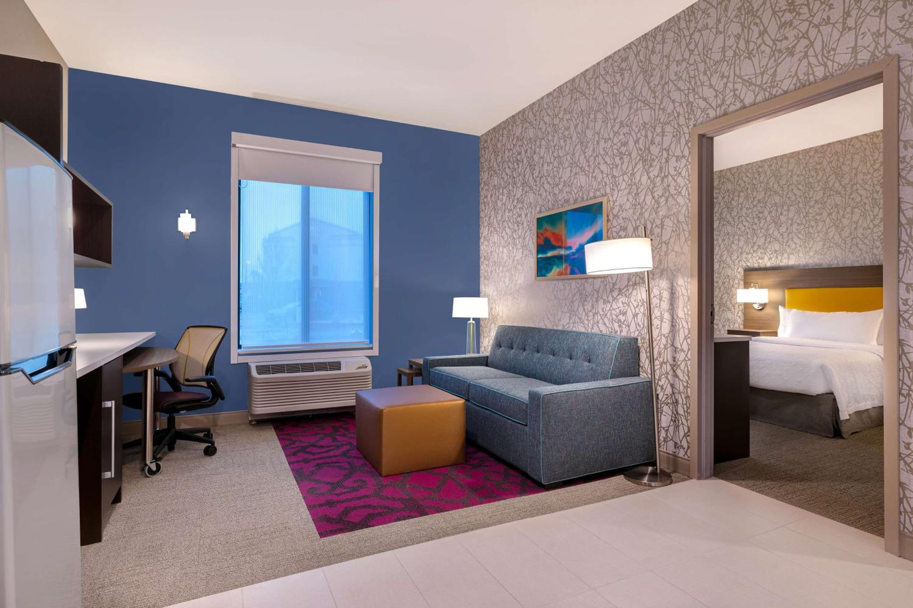 One-Bedroom King Suite - Photo 6