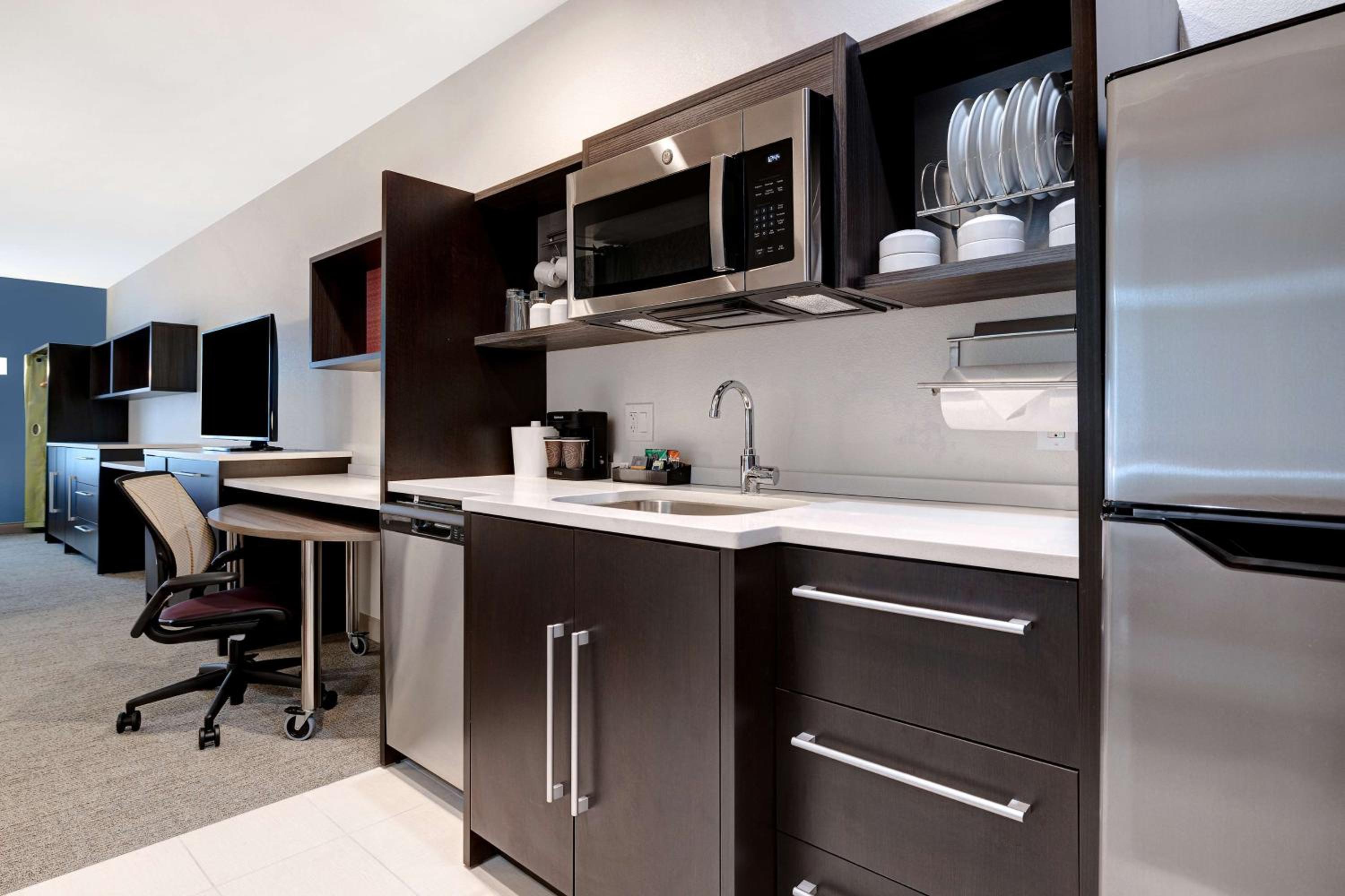 King Studio Suite - Photo 5