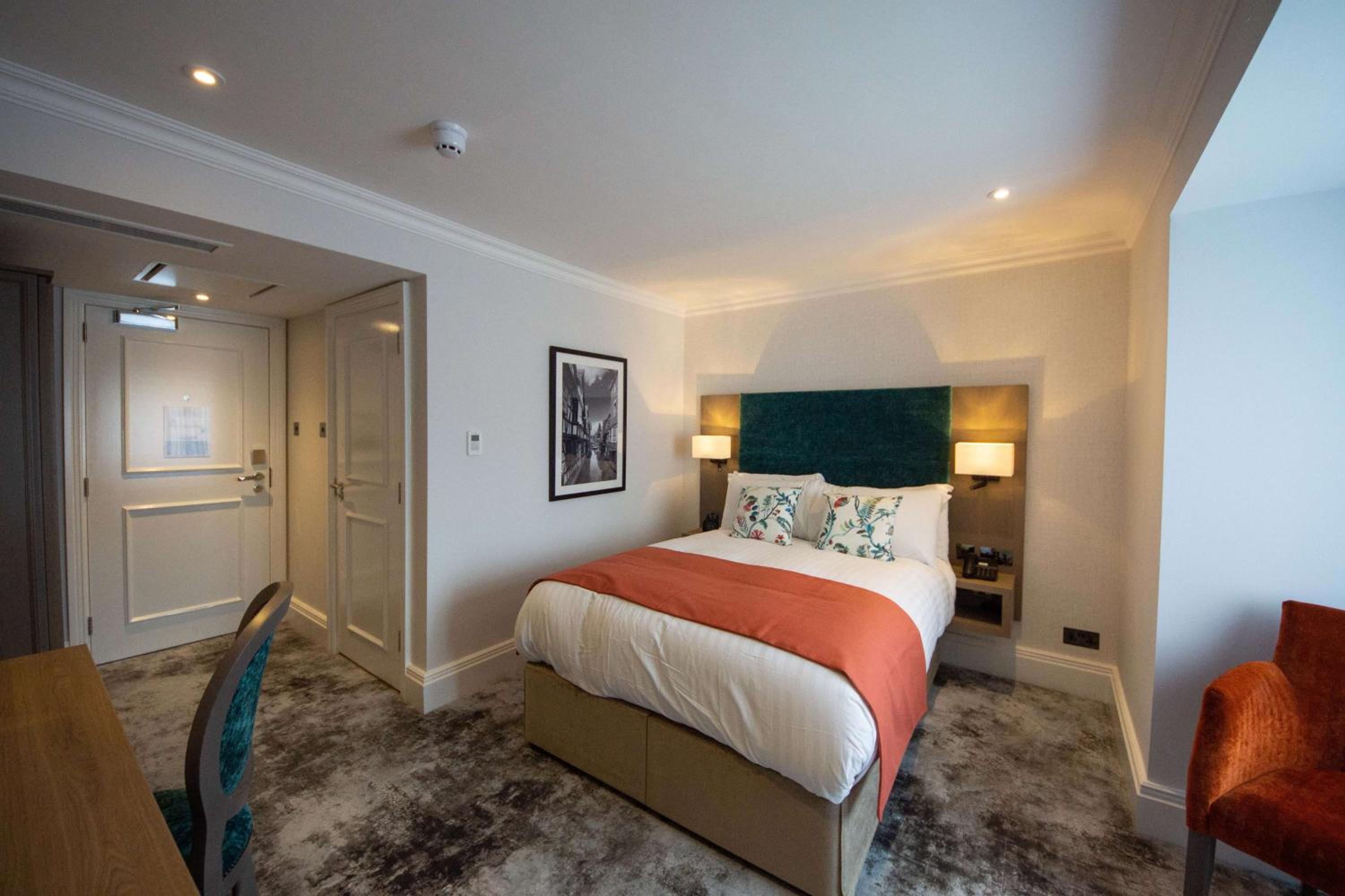 Standard Double Room - Photo 3