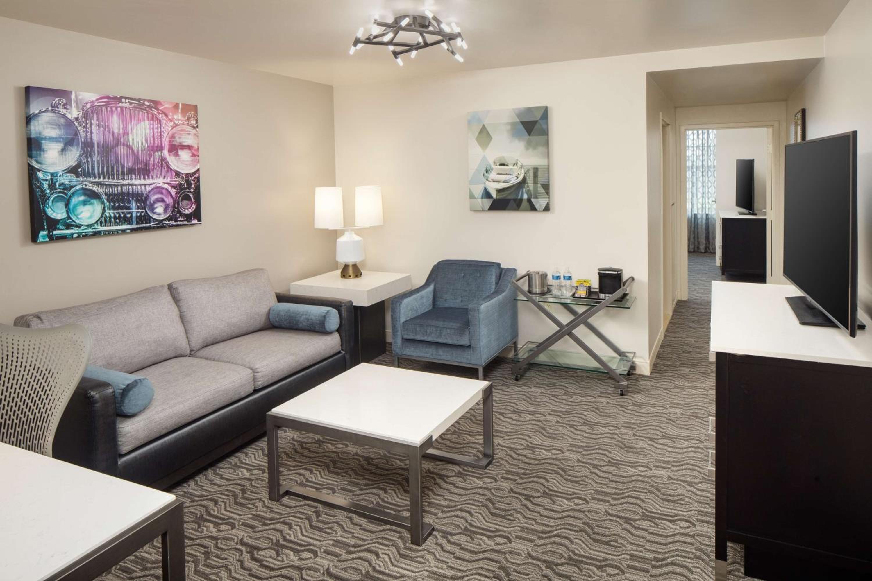 One-Bedroom King Suite with Sofa Bed - Photo 1