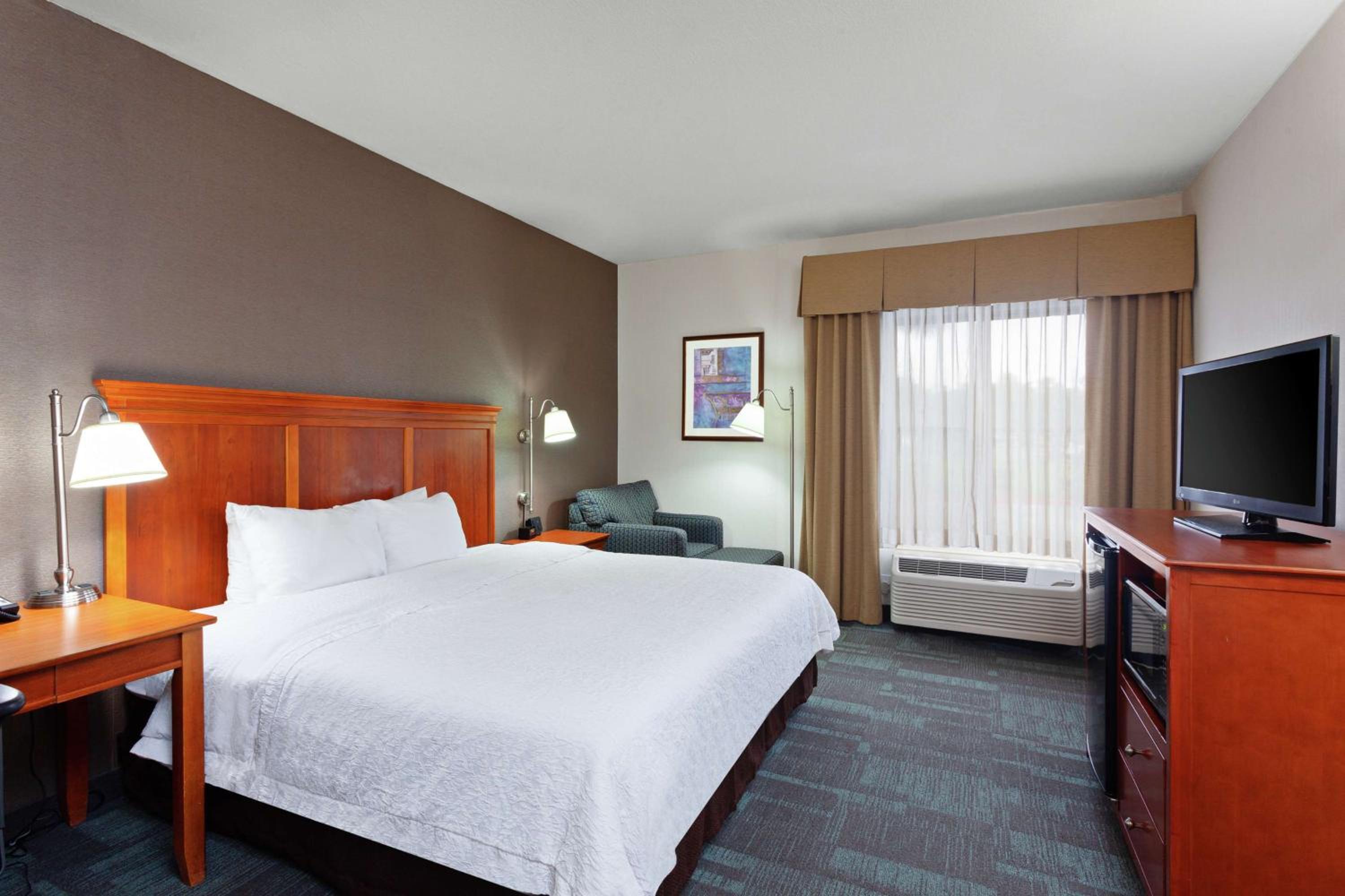 King Room - Mobility Access/Non-Smoking - Photo 1