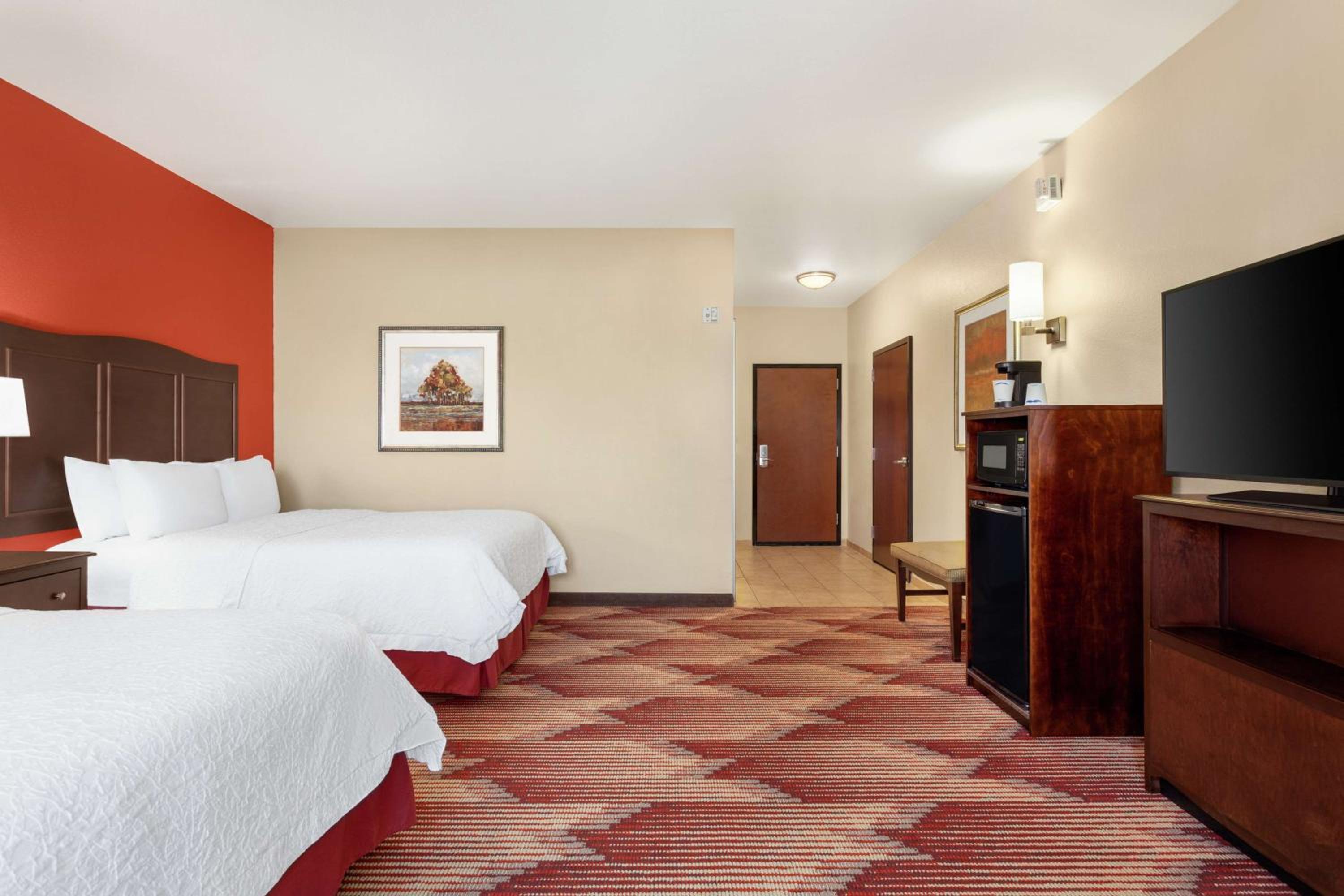 Queen Room with Two Queen Beds - Mobility and Hearing Access/Non-Smoking - Photo 1