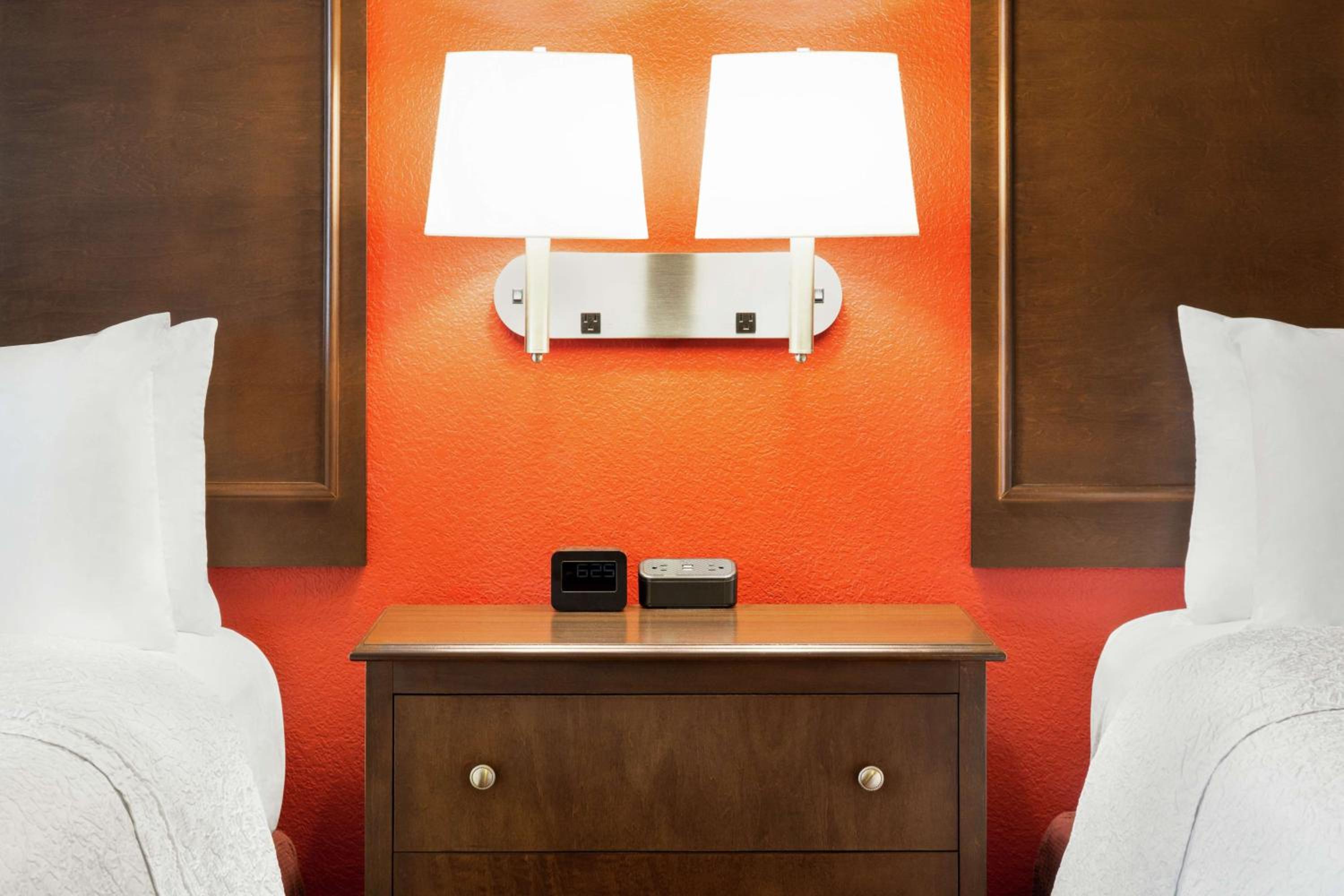 Queen Room with Two Queen Beds - Mobility and Hearing Access/Non-Smoking - Photo 2