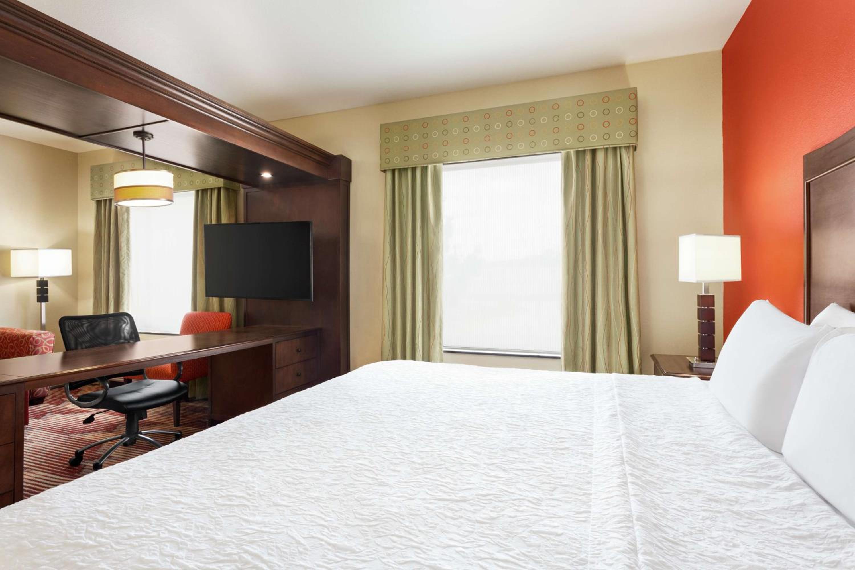 King Studio Suite - Non-Smoking - Photo 1