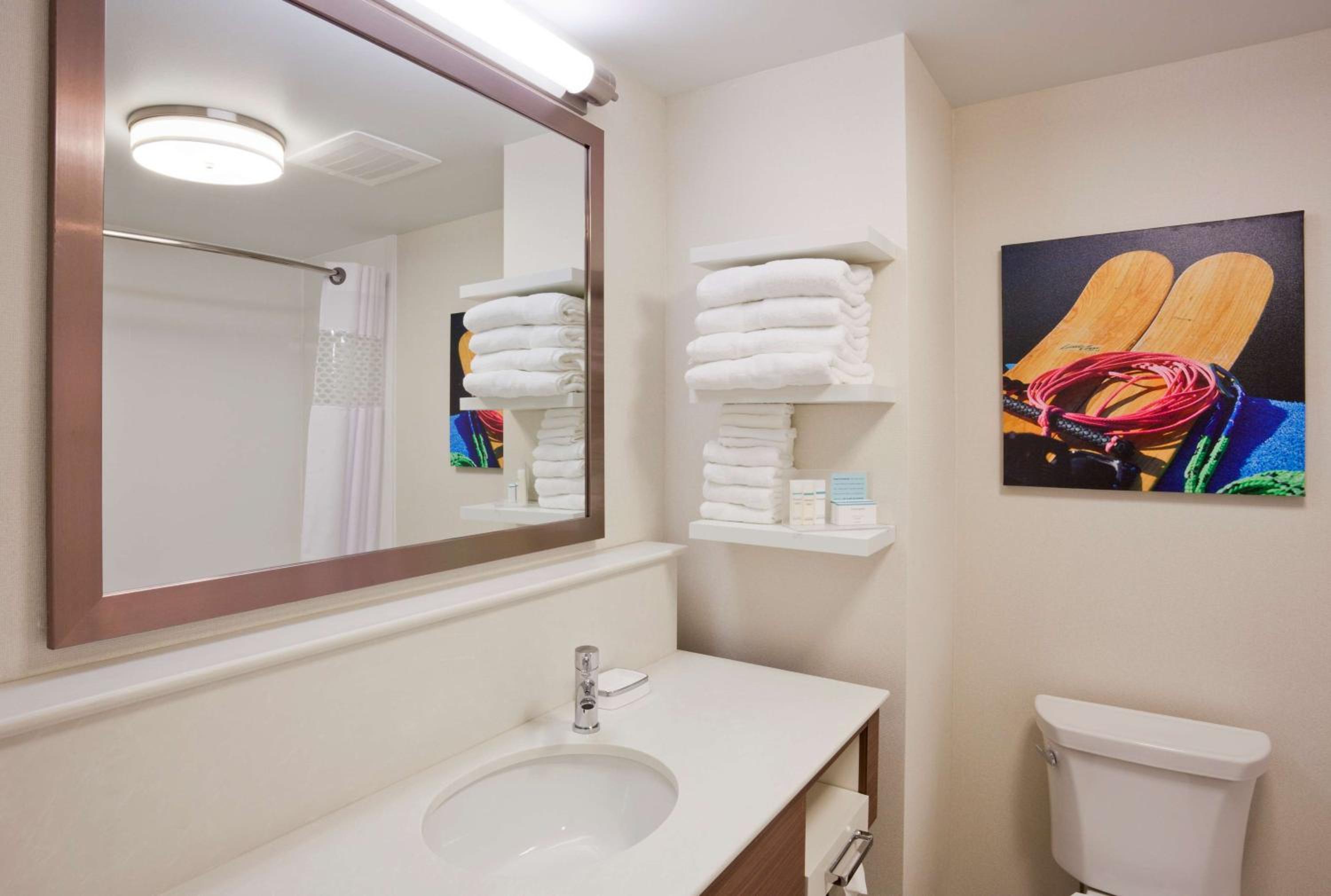 King Room - Hearing Access/Non-Smoking photo 1