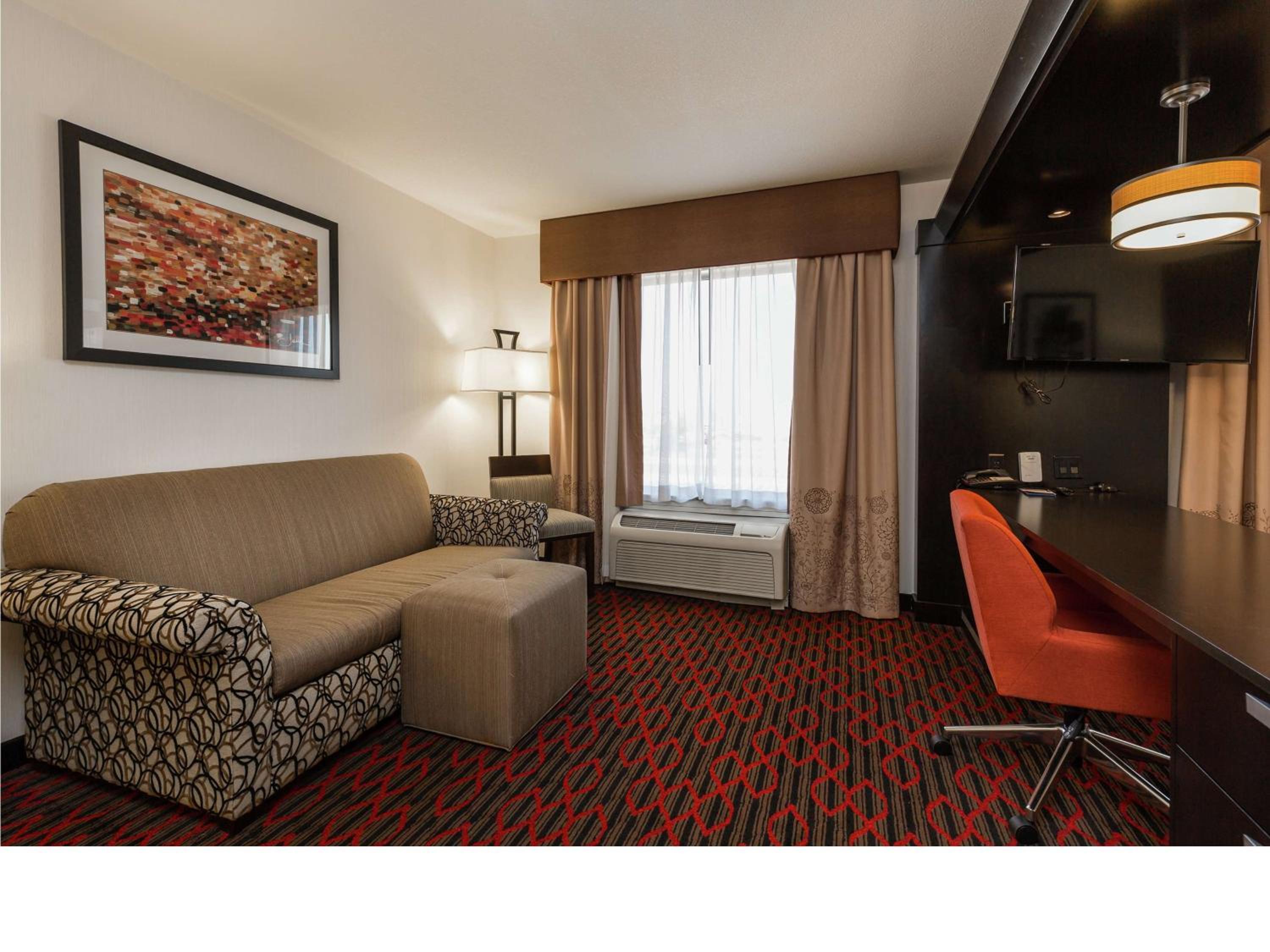 King Studio Suite - Non-Smoking - Photo 2