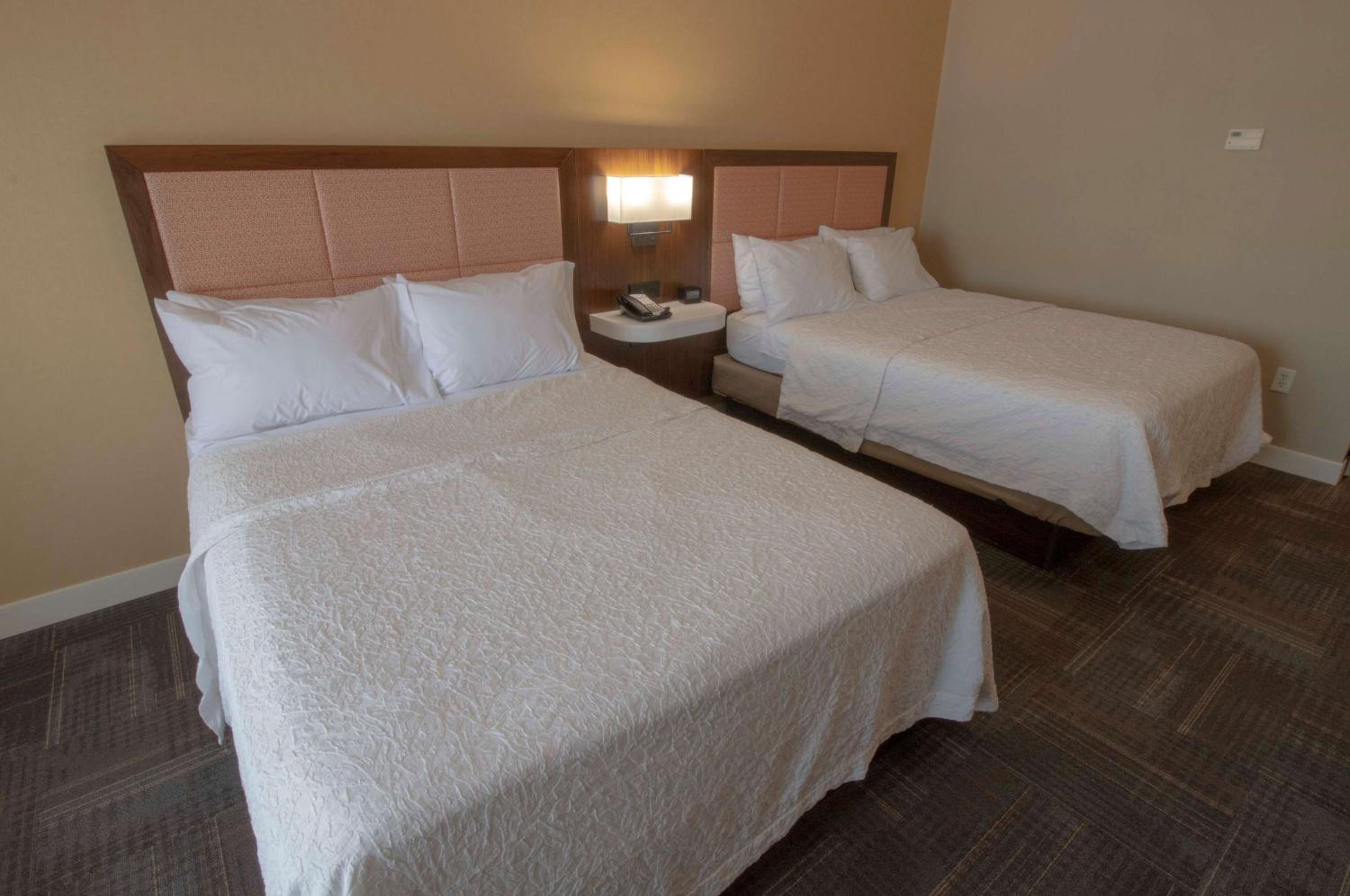 Queen Room with Two Queen Beds - Mobility and Hearing Access/Non-Smoking - Photo 2
