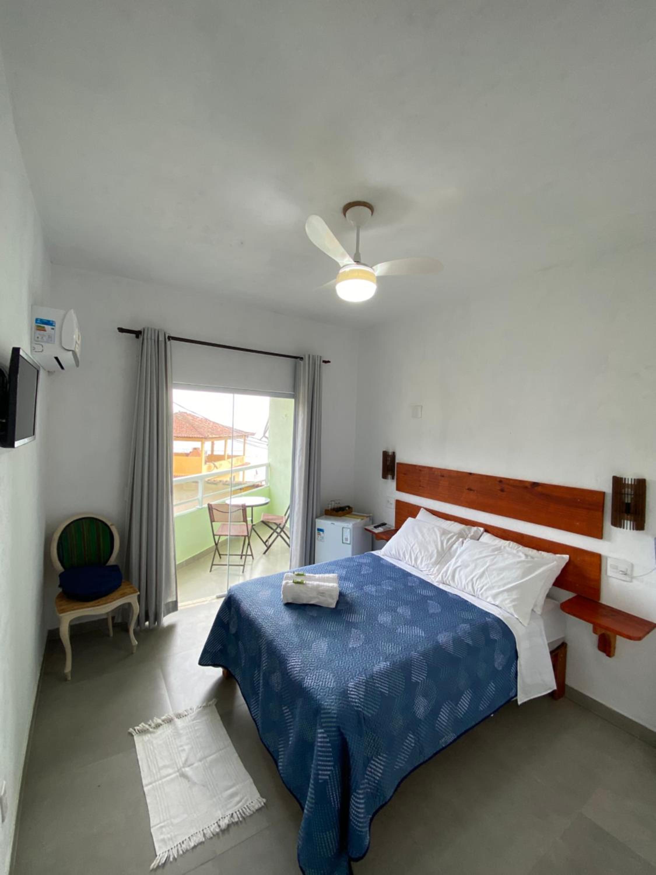 Deluxe Double Room with Balcony and Sea View photo 1