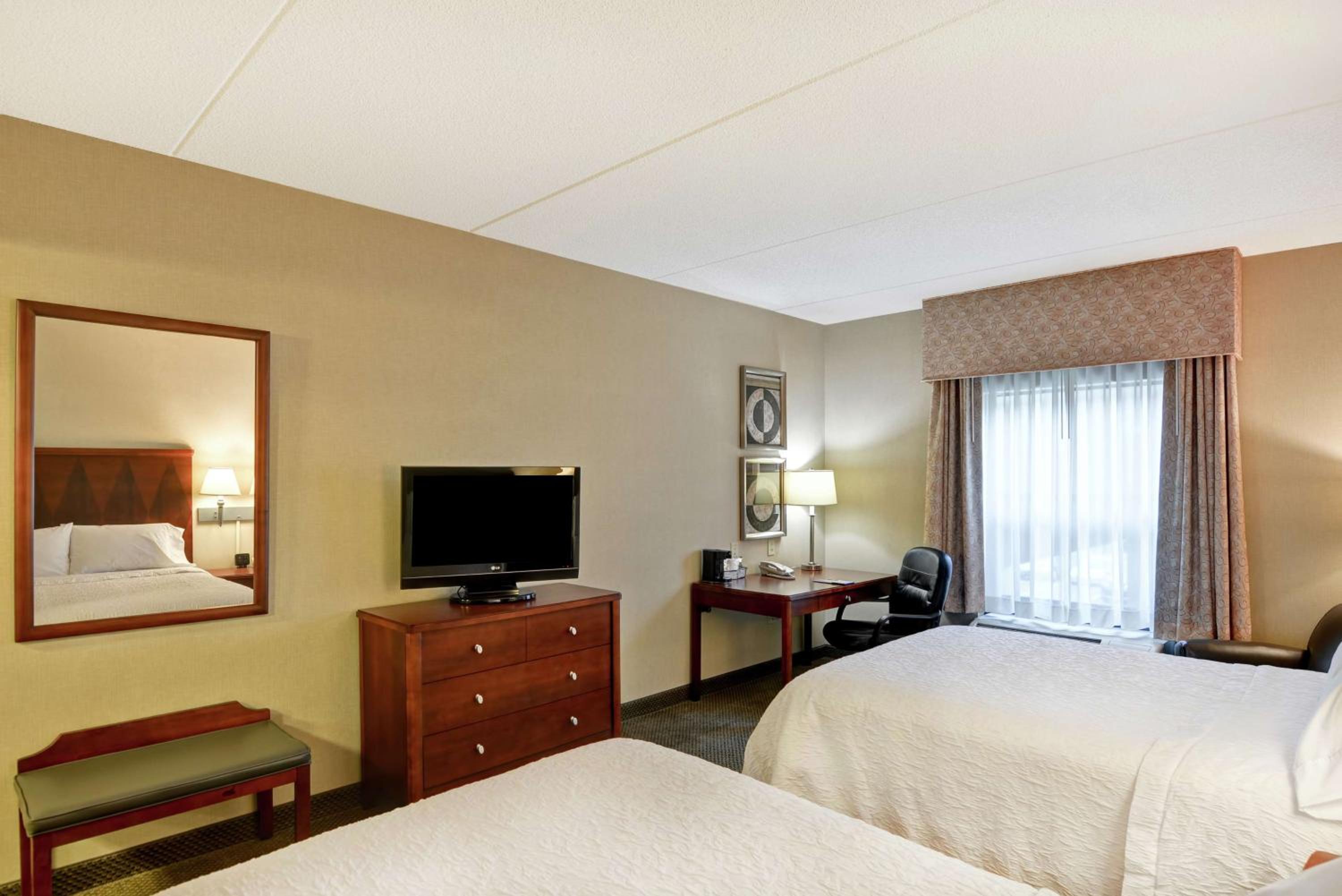 Double Room with Two Double Beds - Non-Smoking