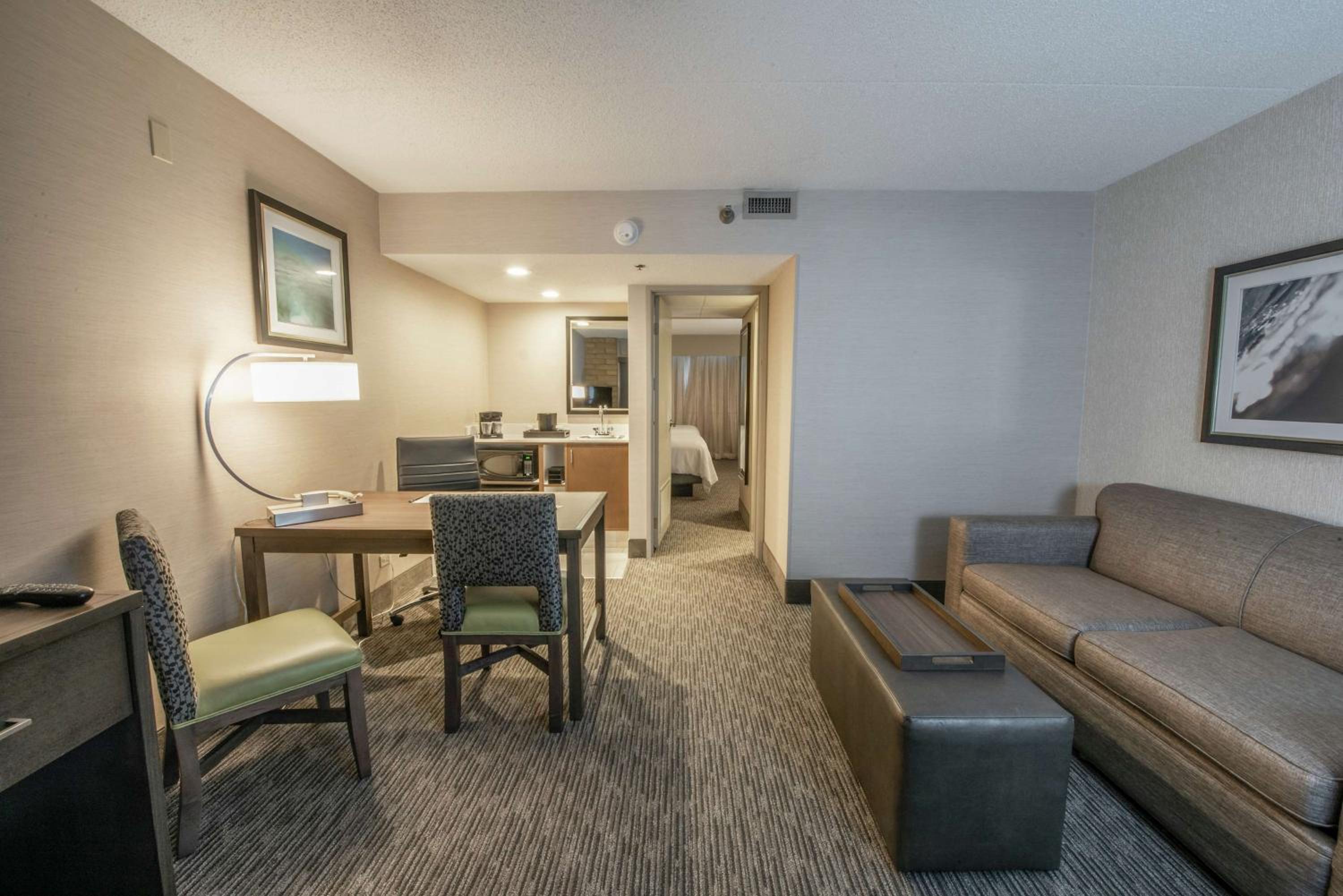 Suite with Two Double Beds - Non-Smoking - Photo 1