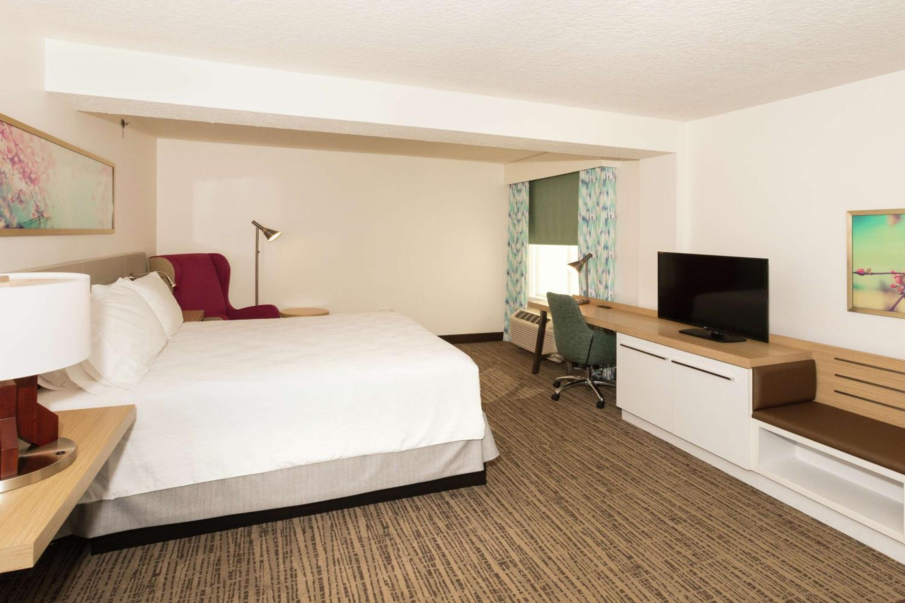 Deluxe Junior Suite - Photo 1