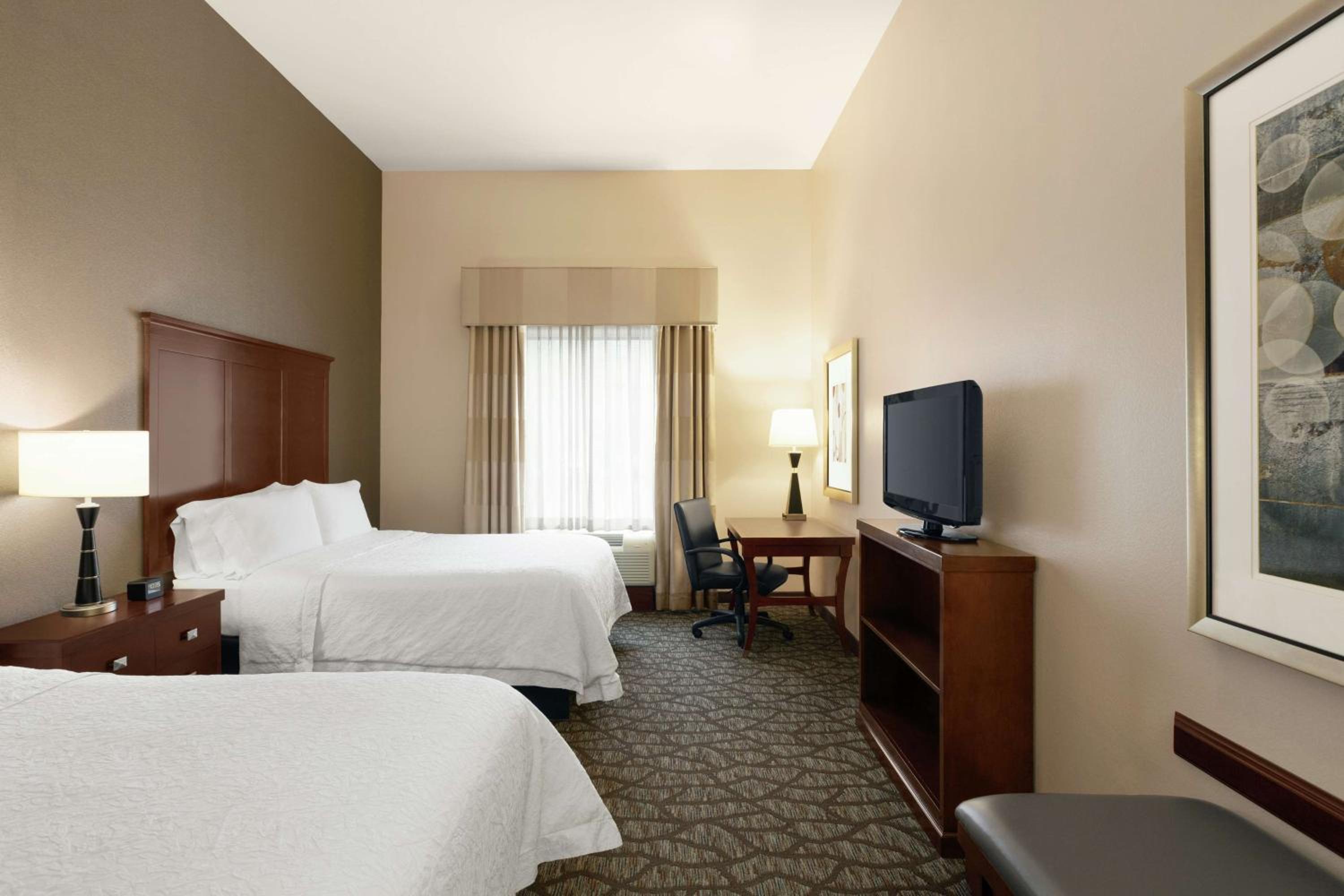 Room with Two Queen Beds - Non-Smoking