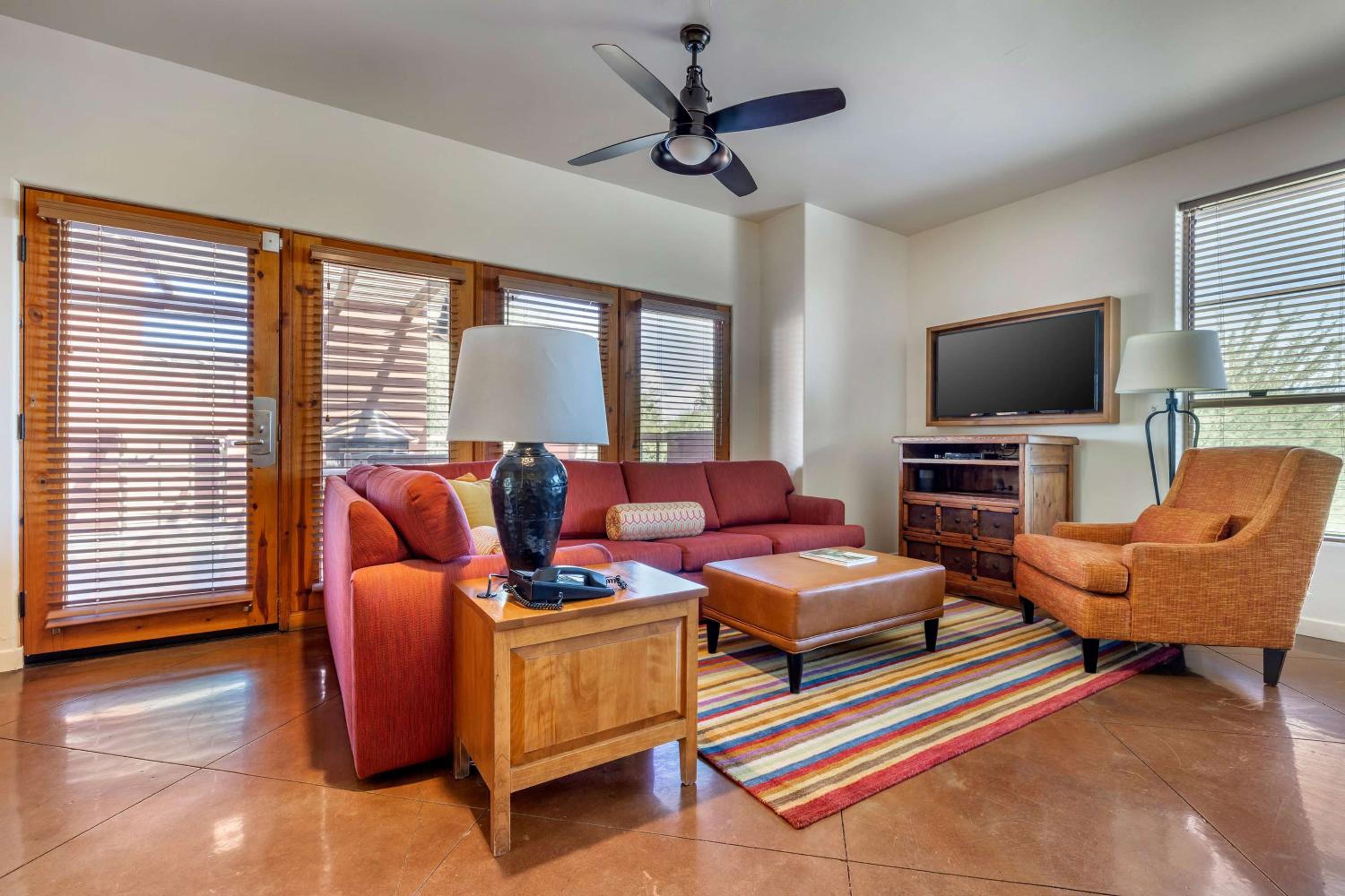 1 BEDROOM TERRACE PREMIER WITH 1 KING BED - Photo 1