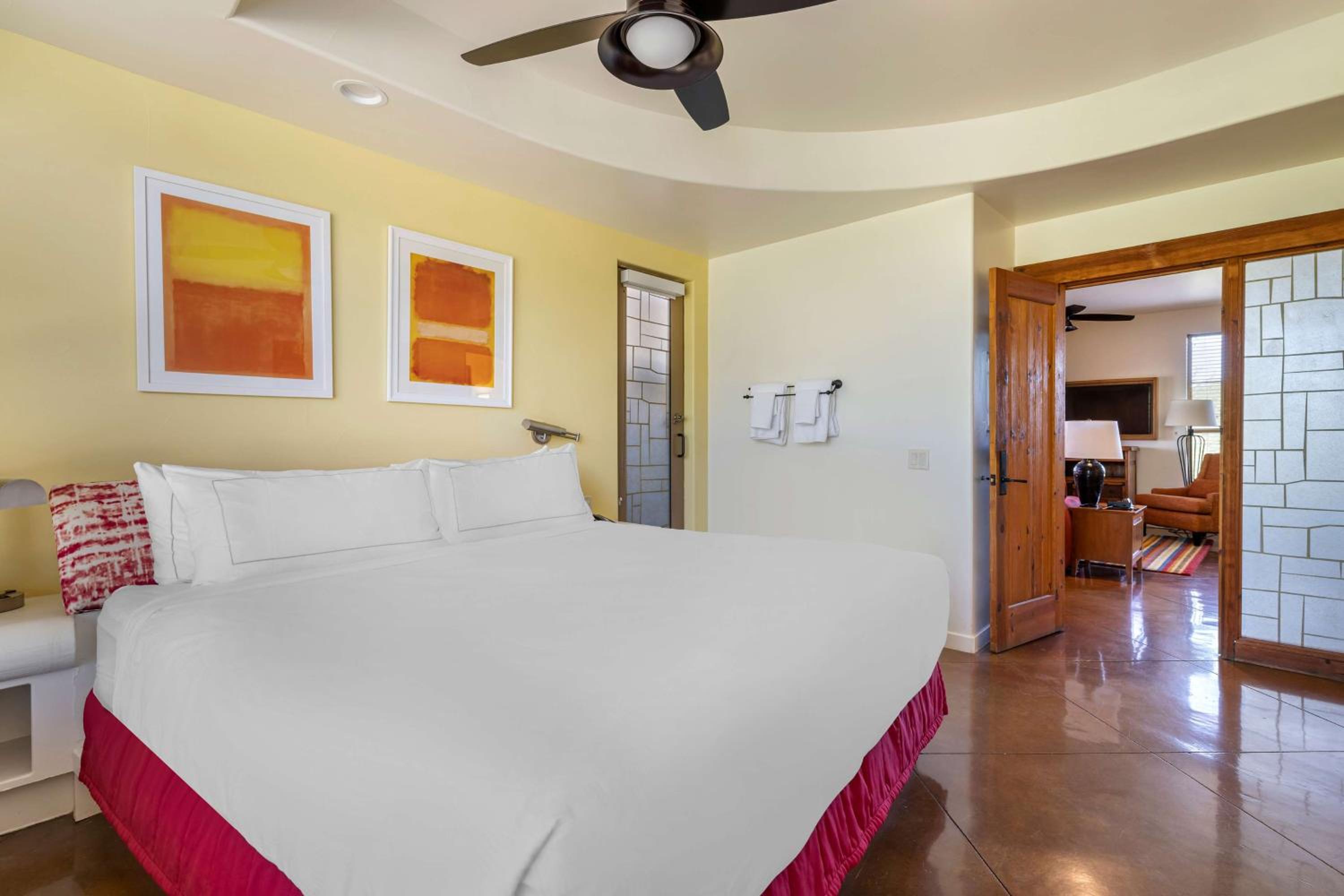 1 BEDROOM TERRACE PREMIER WITH 1 KING BED - Photo 4