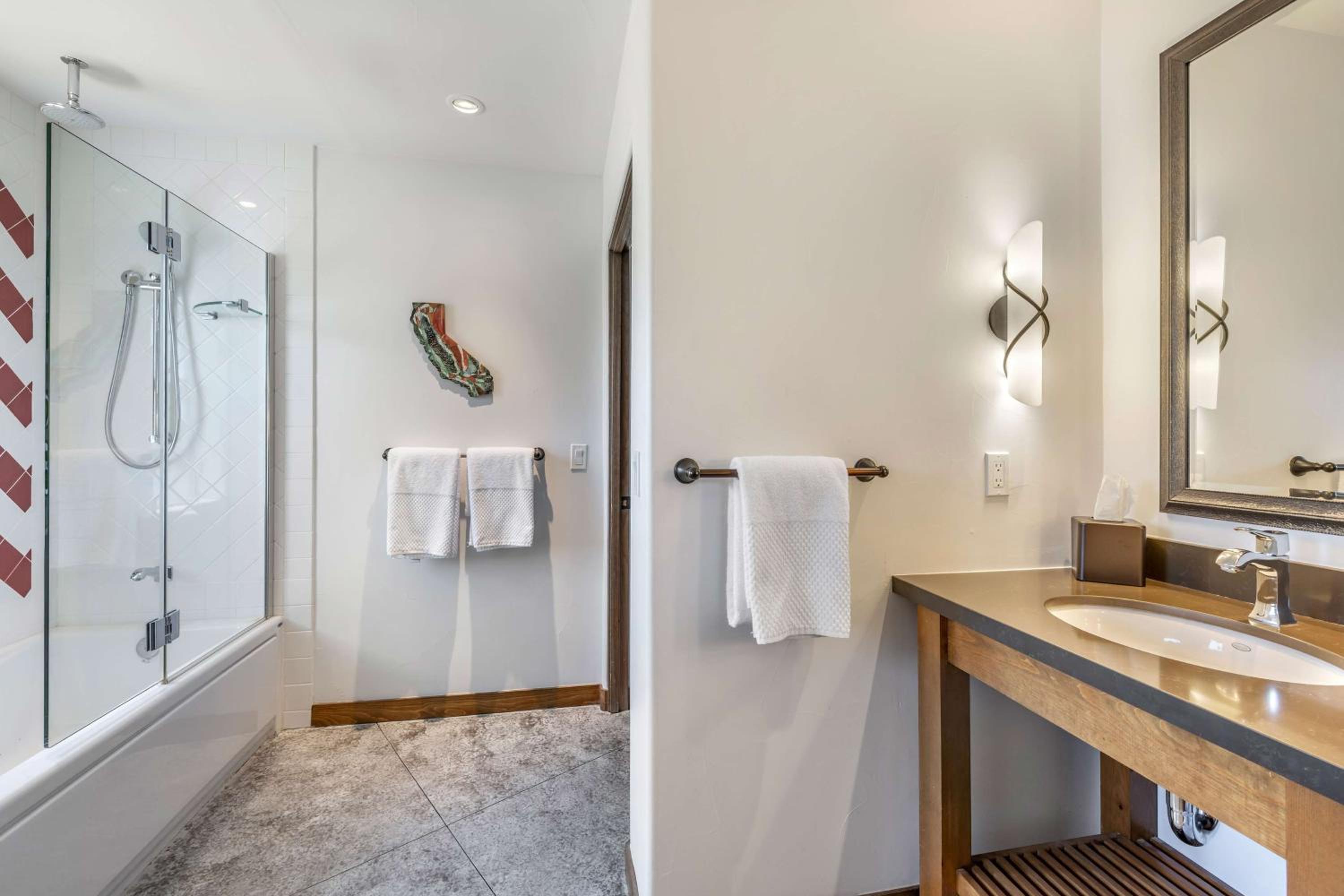 1 BEDROOM CASITA WITH KING BED - Photo 3