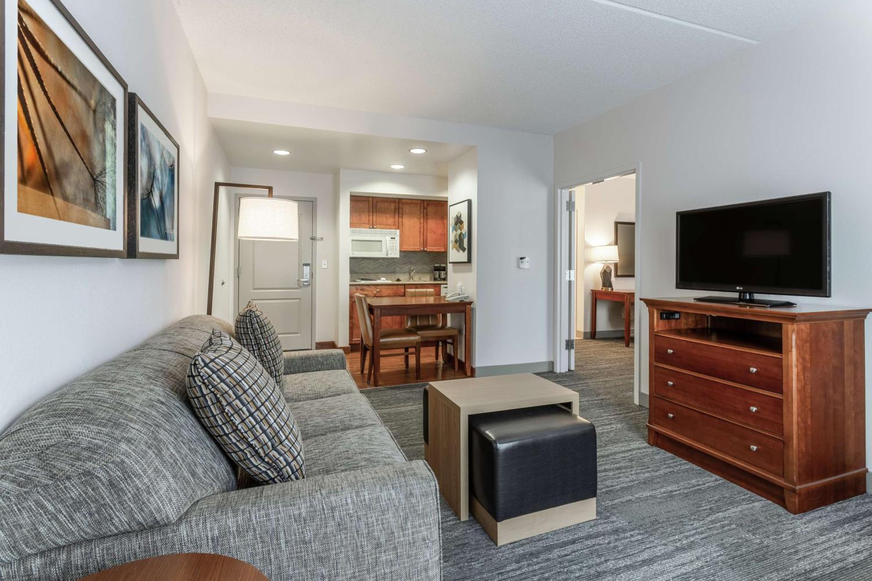 Executive One-Bedroom King Suite - Non-Smoking