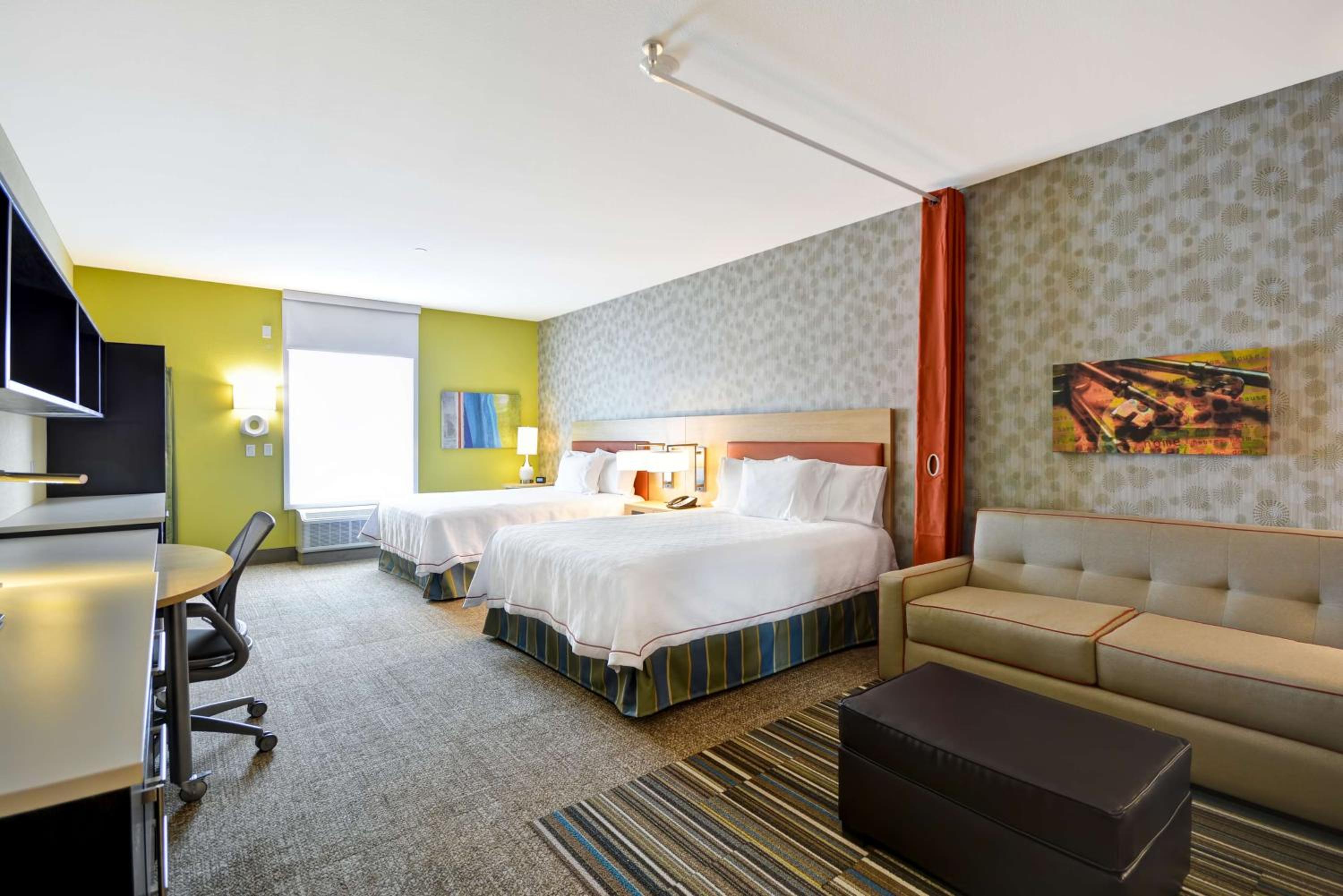 Queen Studio with Two Queen Beds - Mobility and Hearing Access/Non-Smoking