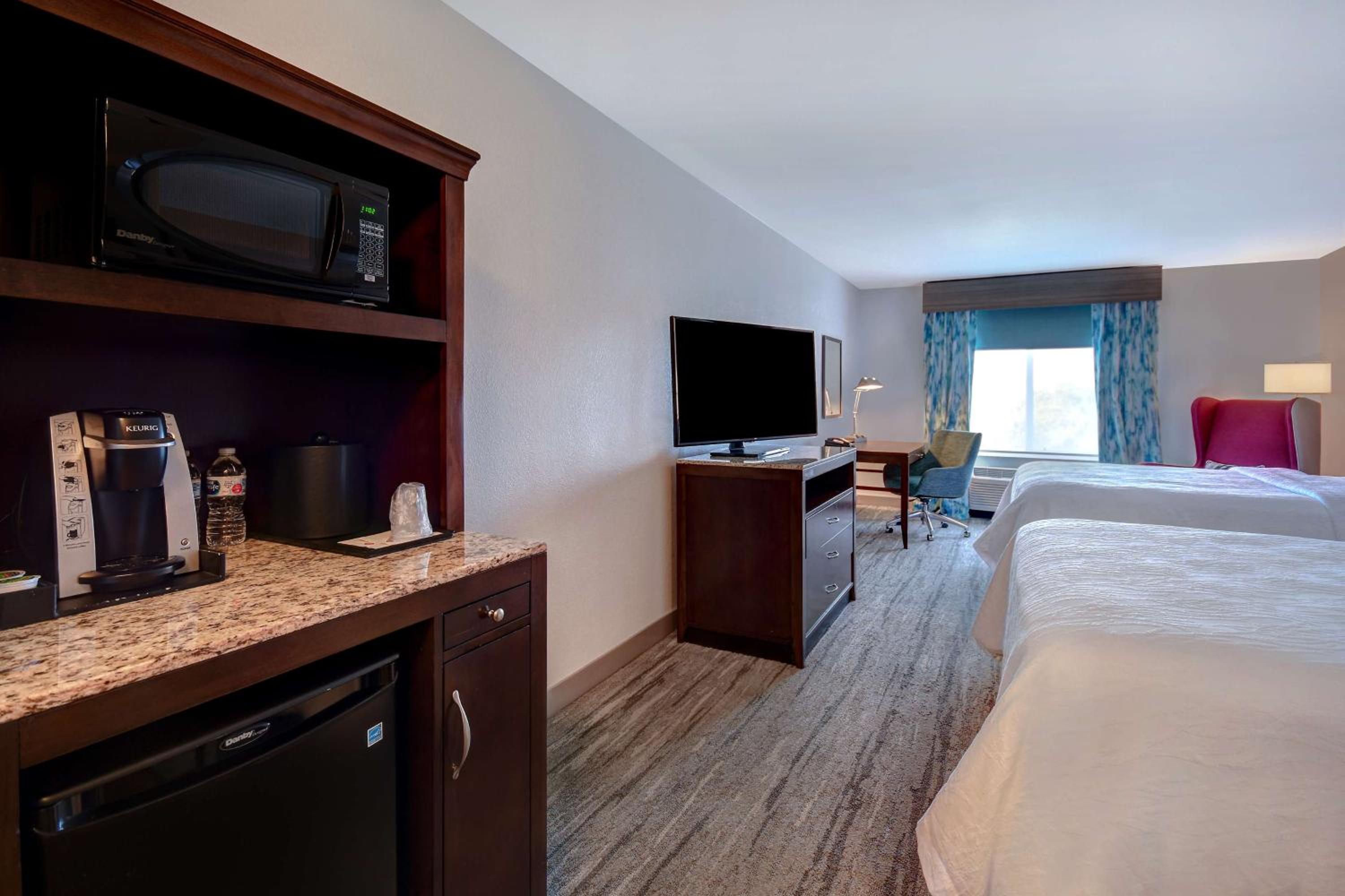 Double Room with Two Double Beds - Photo 3
