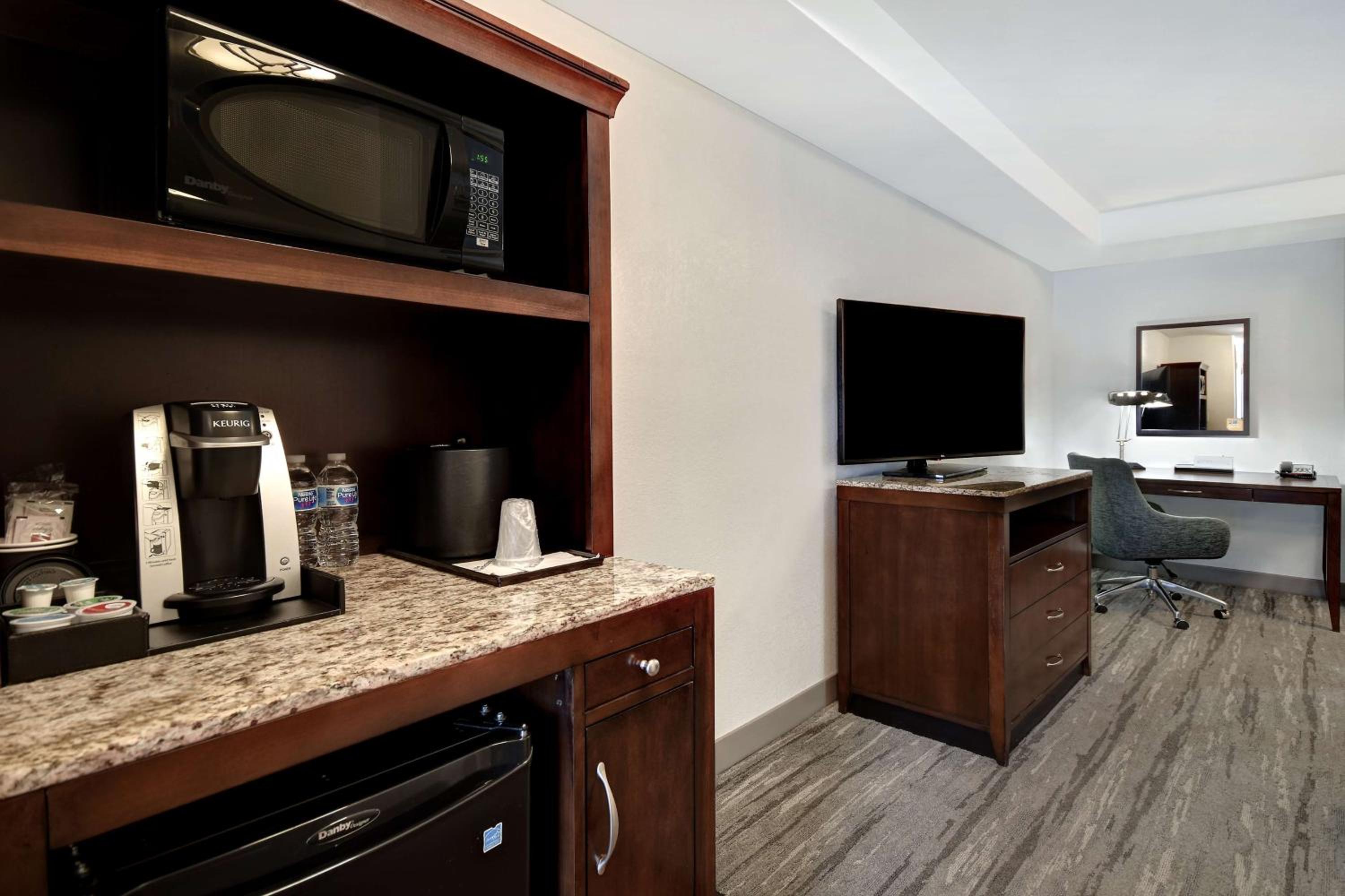 King Suite - Photo 3