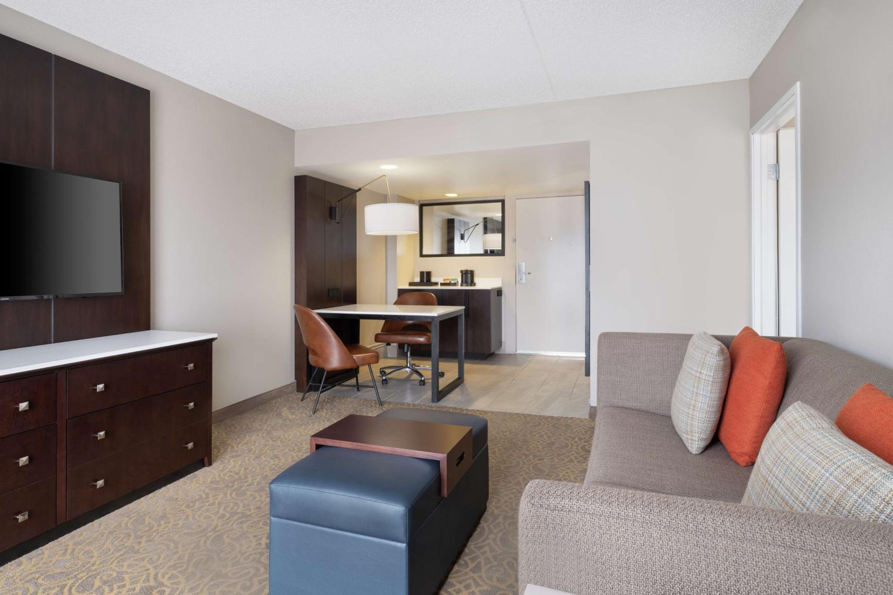 Two-Room King Suite - Photo 1