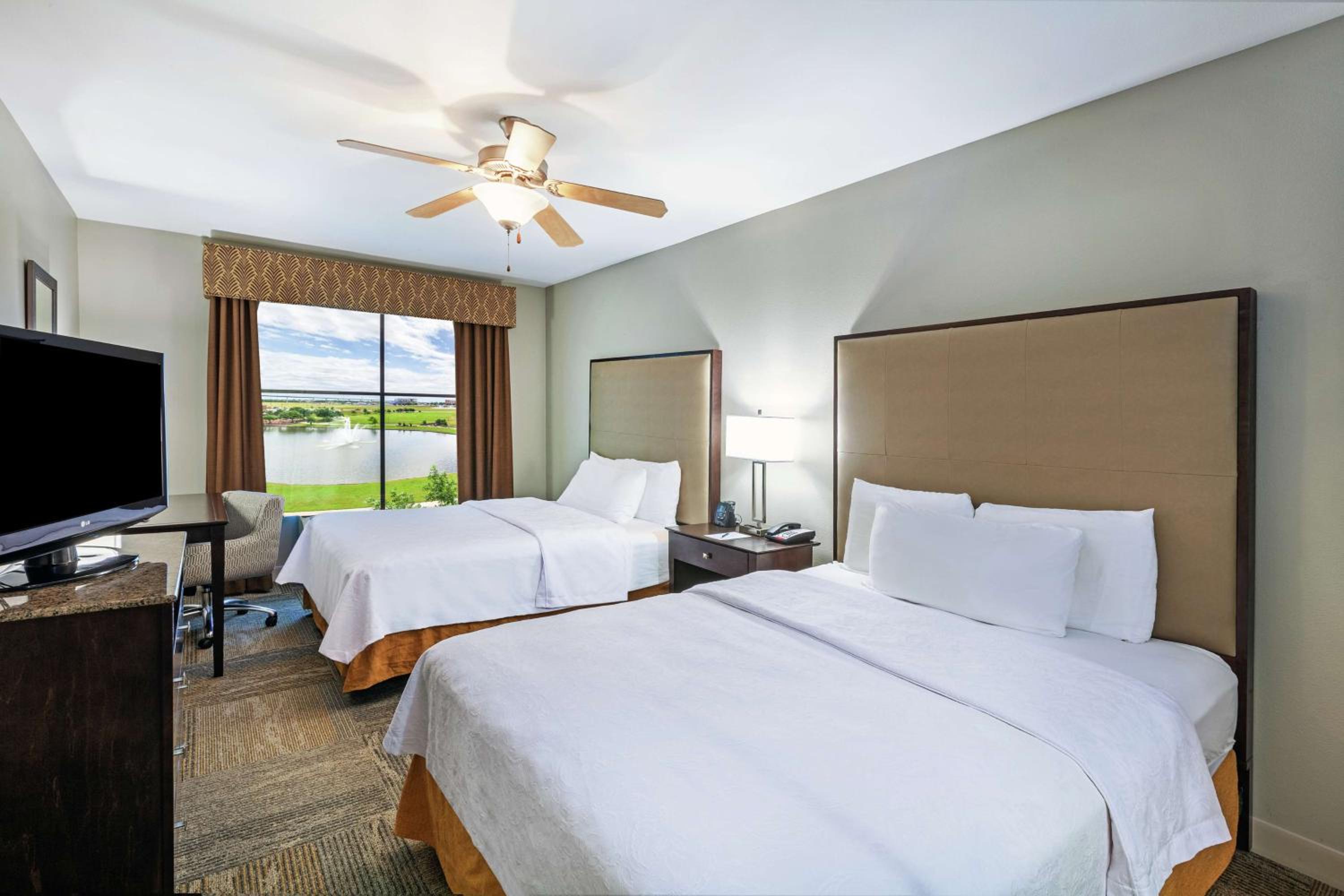 Queen Suite with Two Queen Beds - Hearing Access/Non-Smoking - Photo 1