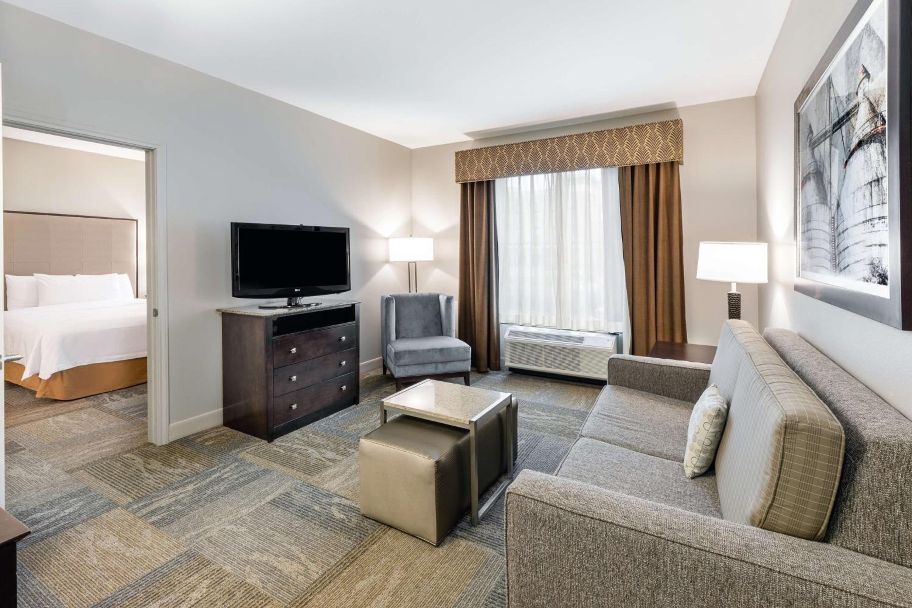 One-Bedroom Queen Suite with Two Queen Beds - Non-Smoking - Photo 1