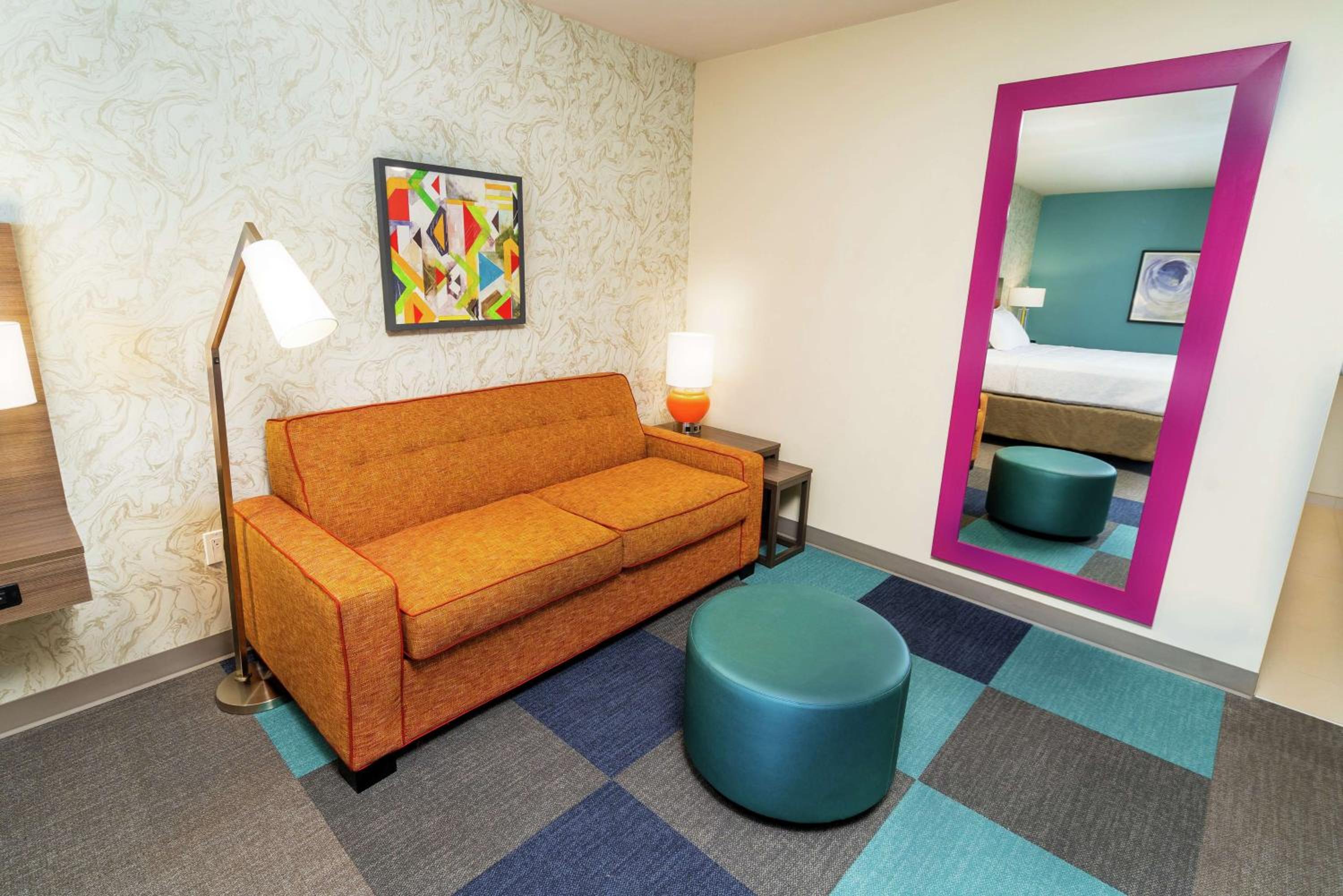 King Studio Suite - Non-Smoking - Photo 8