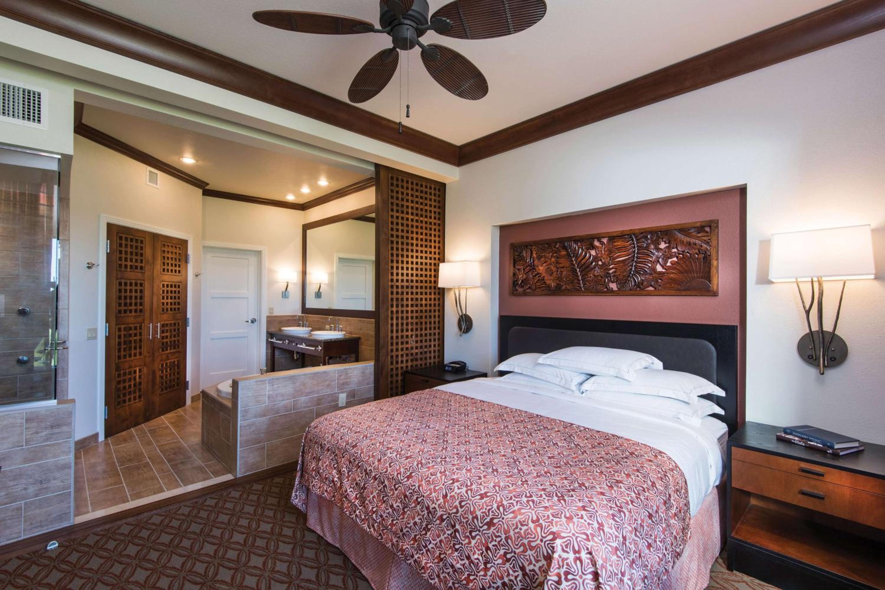 Deluxe Two-Bedroom Suite with View - Photo 3