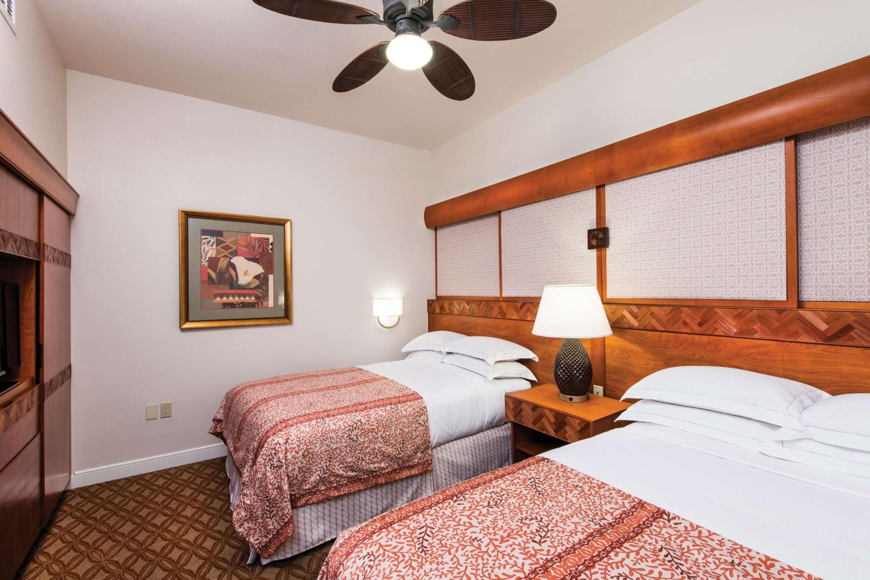 Two-Bedroom Suite - Photo 3