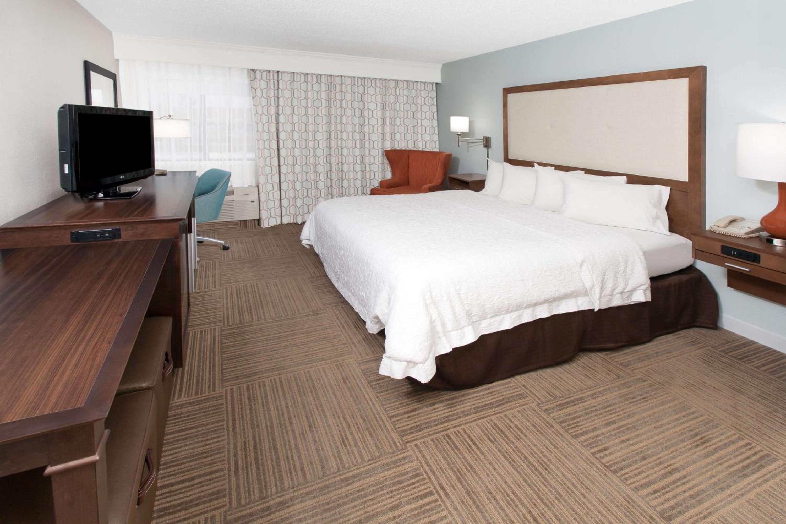 King Room - Mobility Access/Non-Smoking - Photo 5
