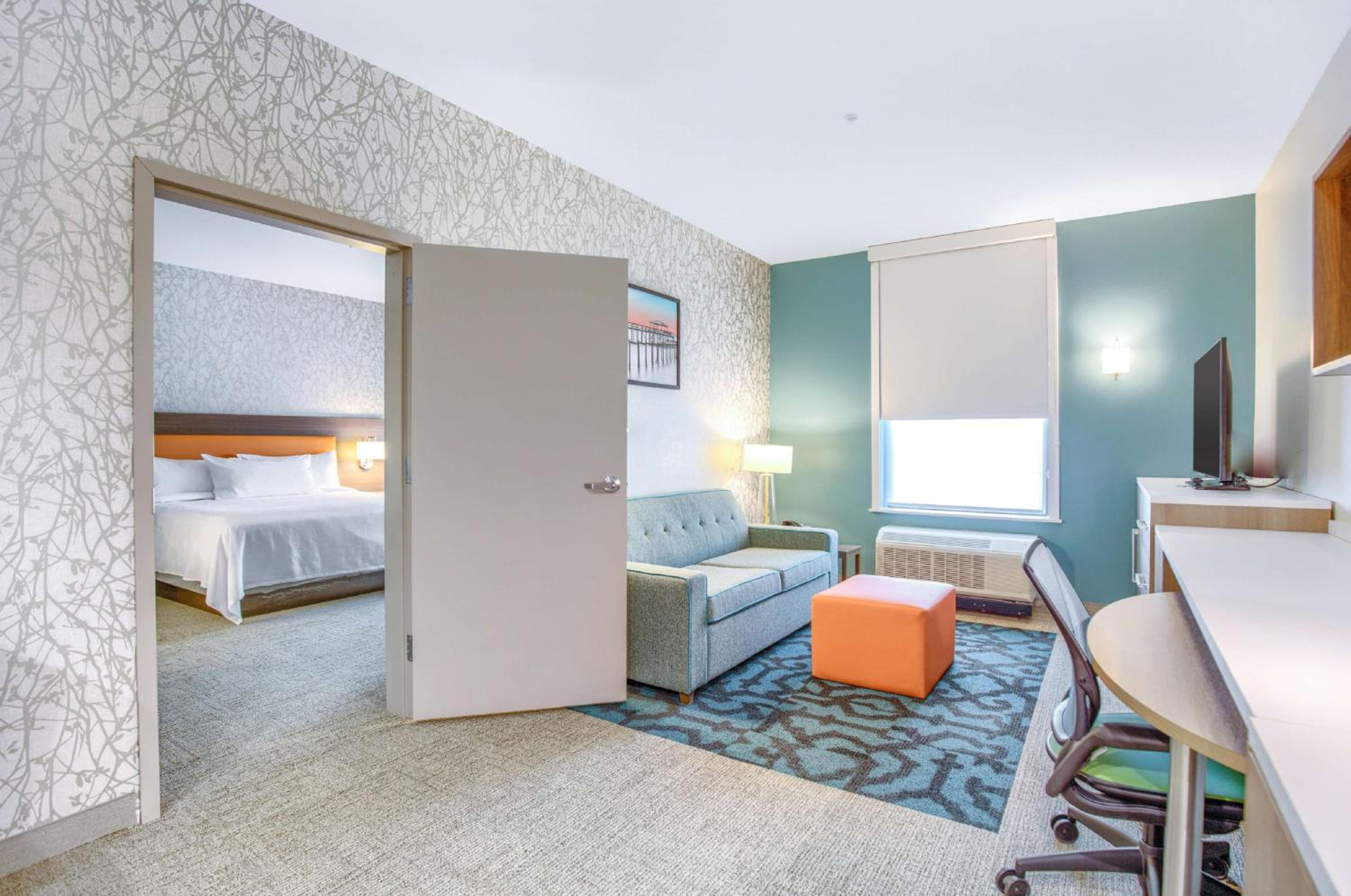 One-Bedroom King Suite - Non-Smoking - Photo 1