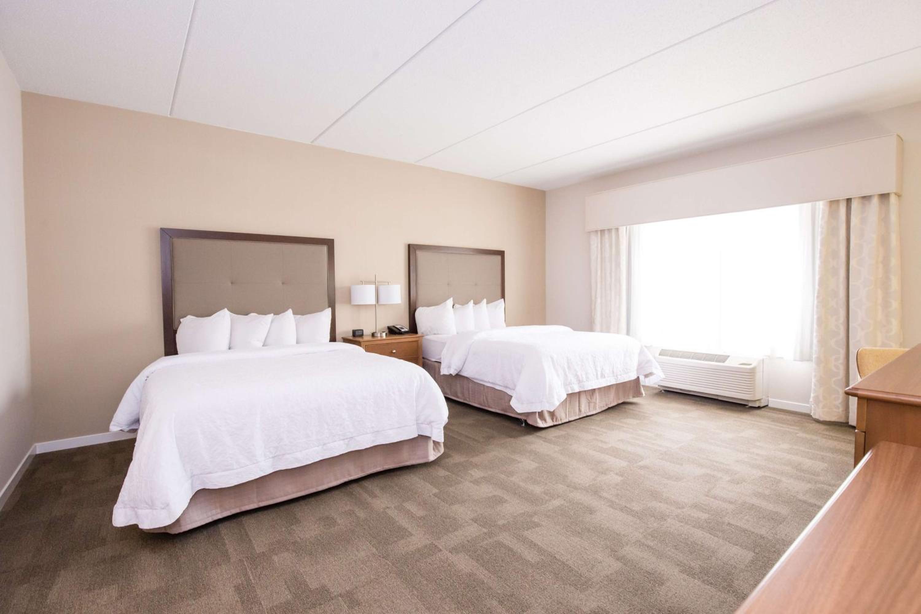Queen Room with Two Queen Beds - Hearing Access/Non-Smoking