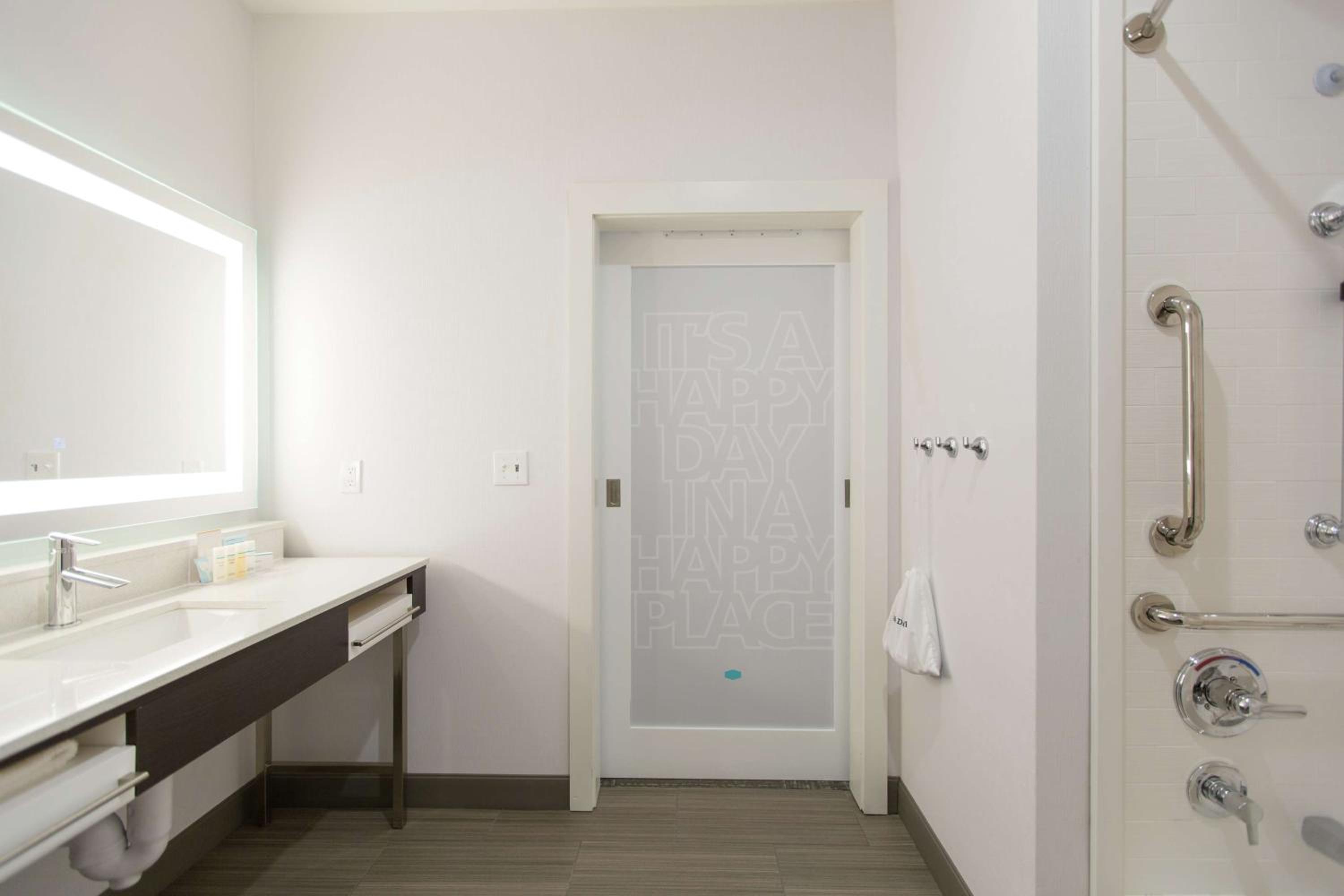 King Room - Hearing Accessible