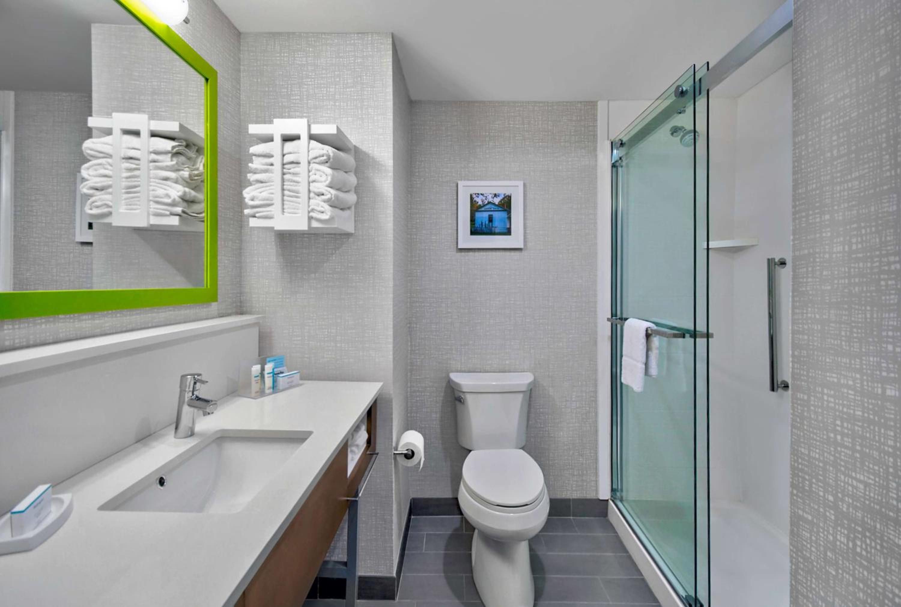 King Room - Hearing Access/Non-Smoking - Photo 3