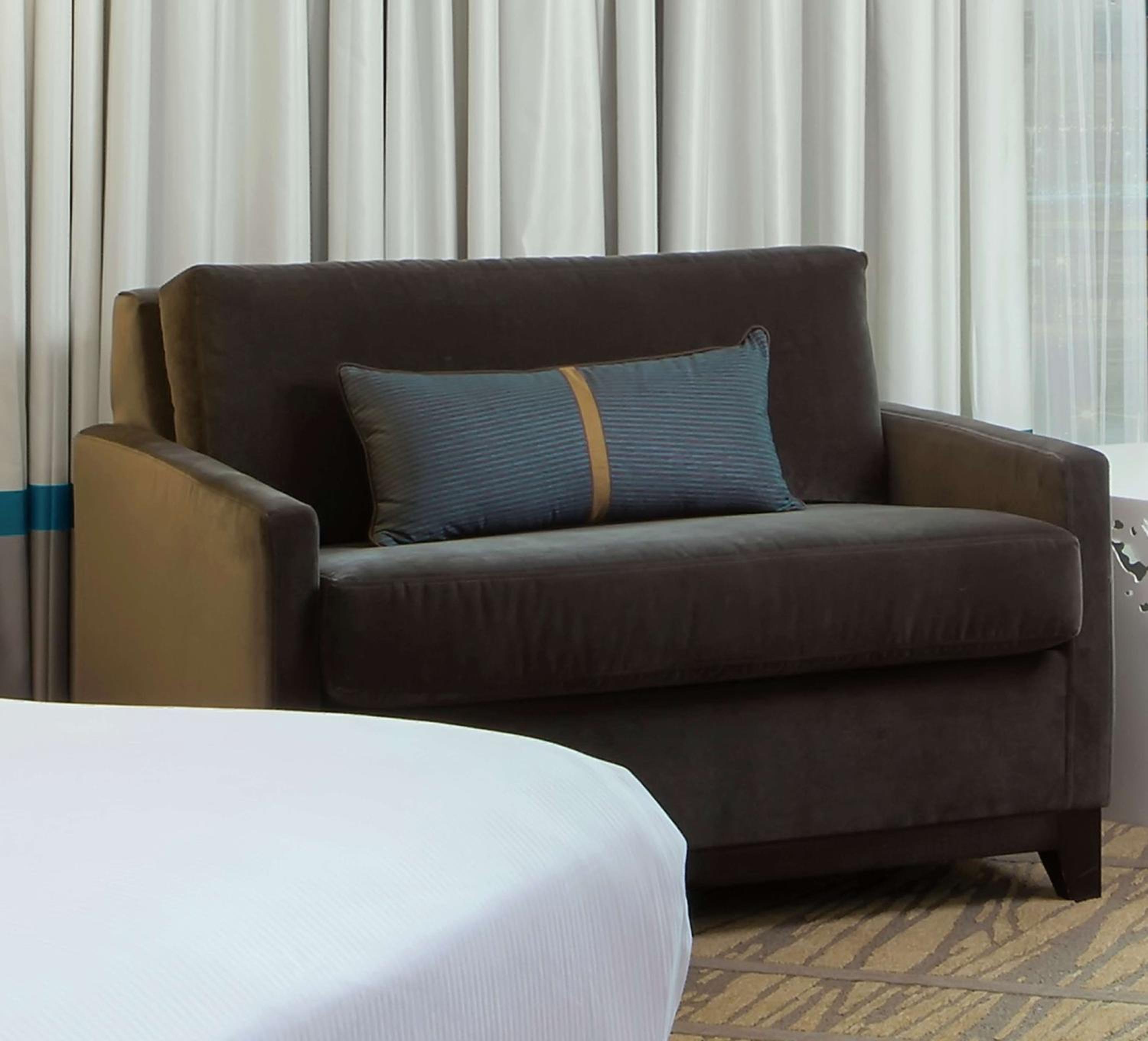King Room with Sofa Bed photo 2