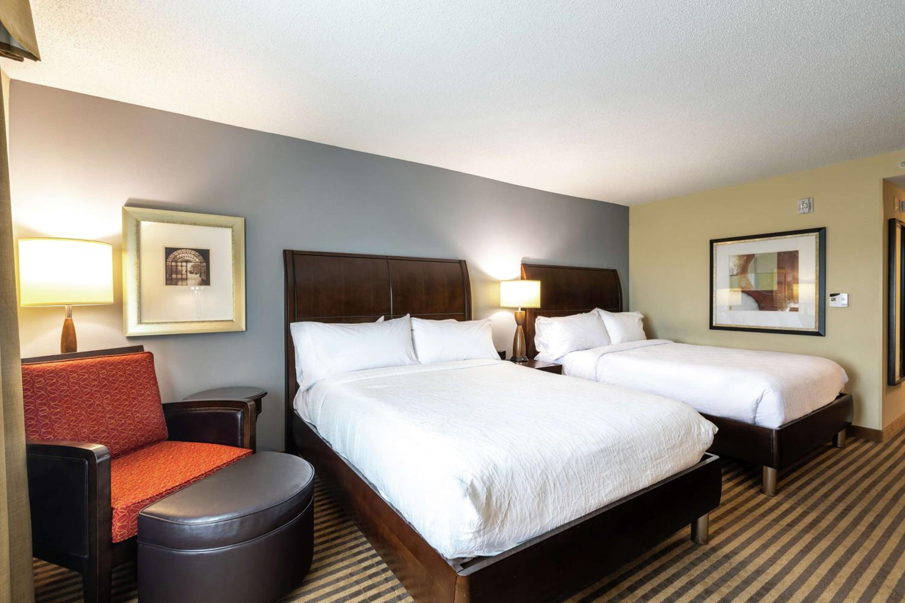 Queen Room with Two Queen Beds - Hearing Access - Photo 7