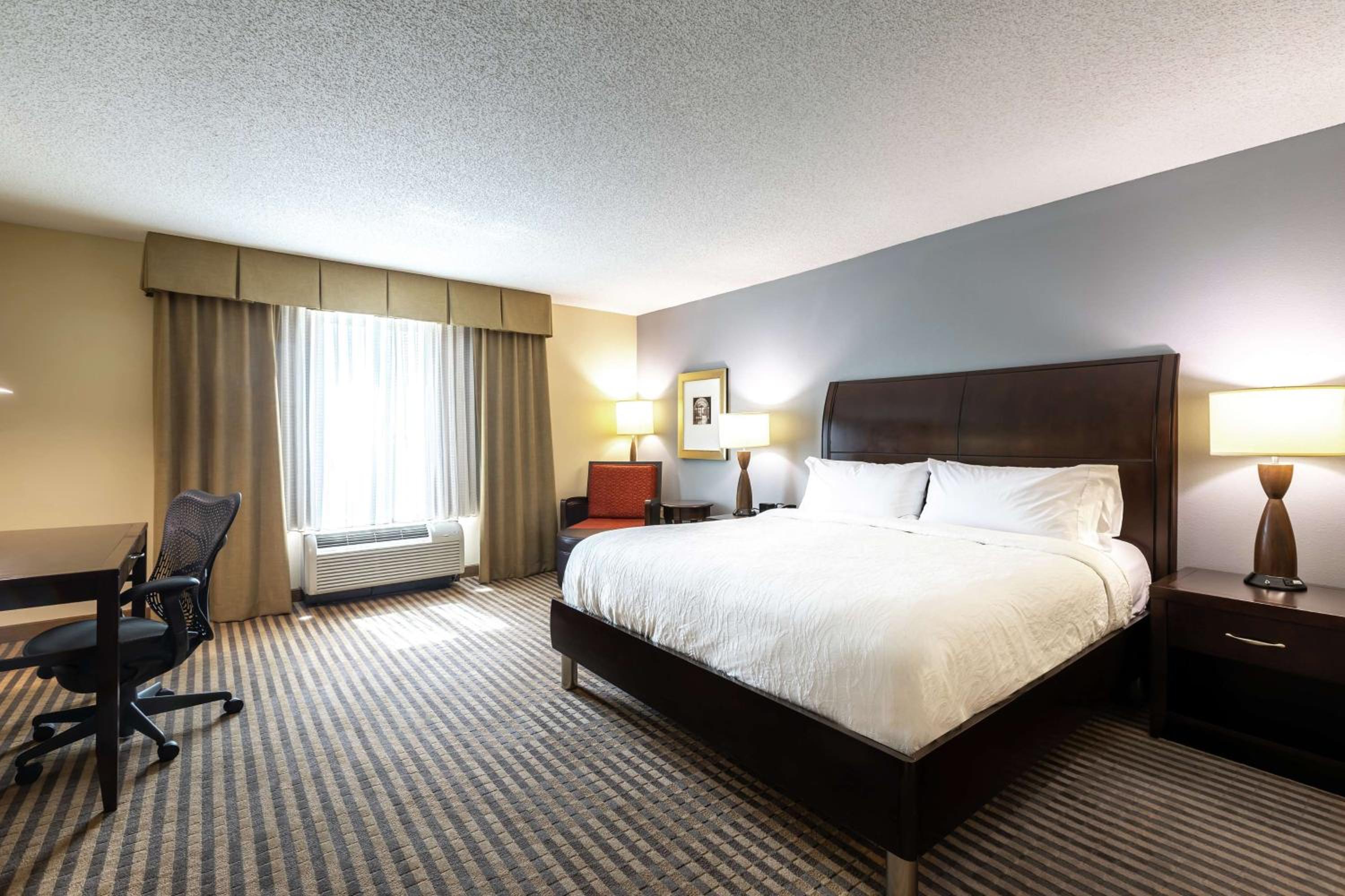 King Room - Hearing Access - Photo 3