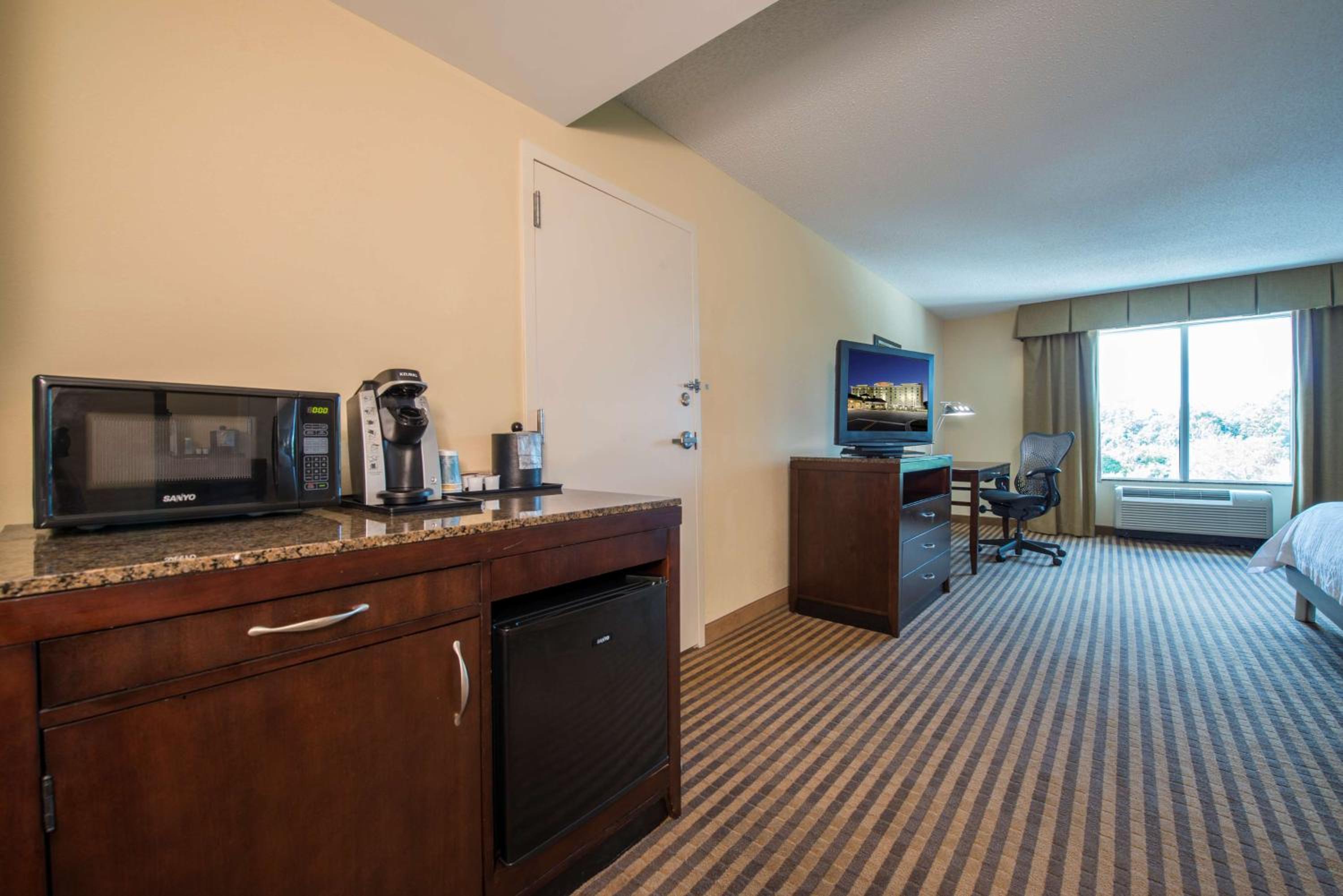 King Room - Hearing Access - Photo 2