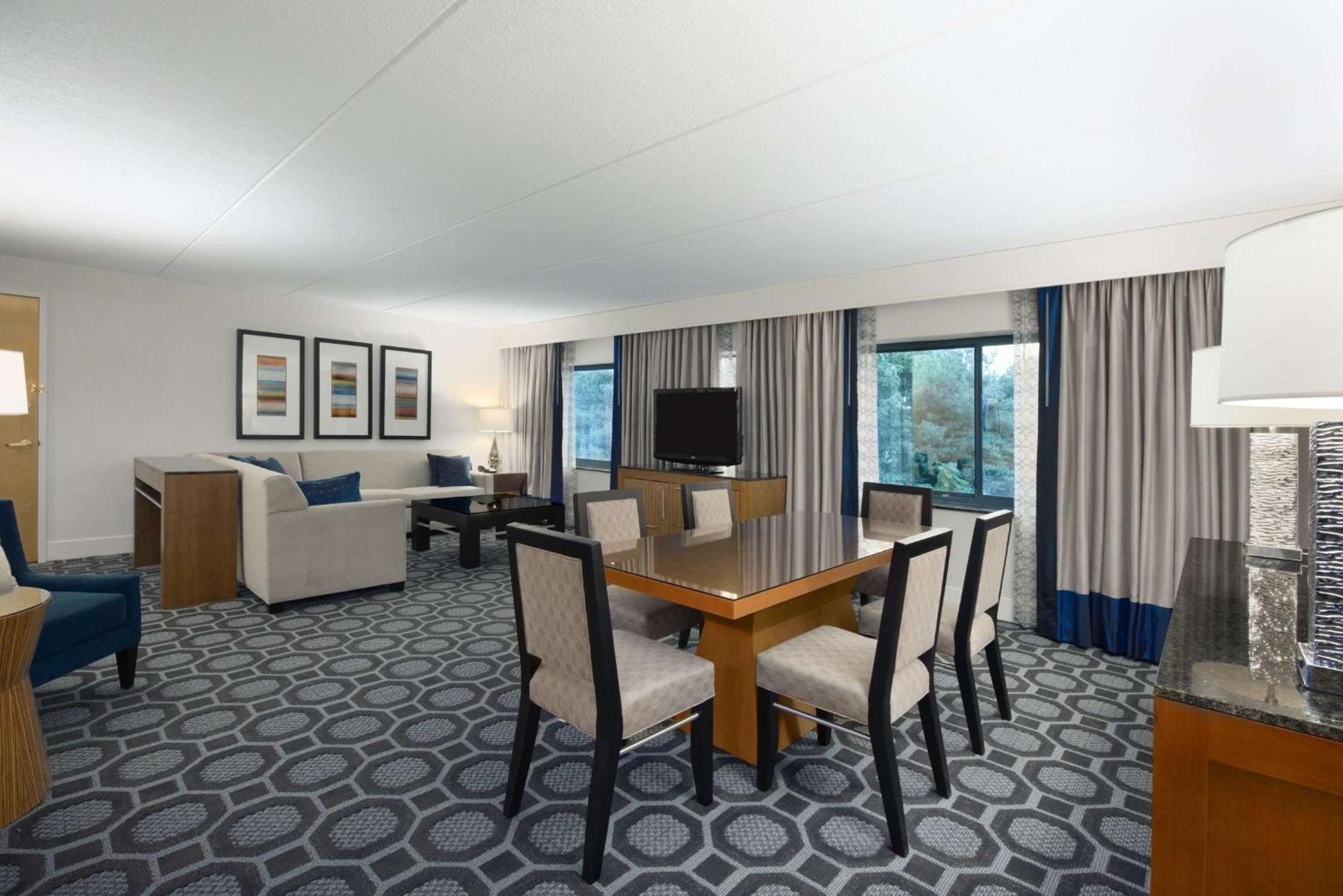 Double Room with Two Double Beds - Photo 2