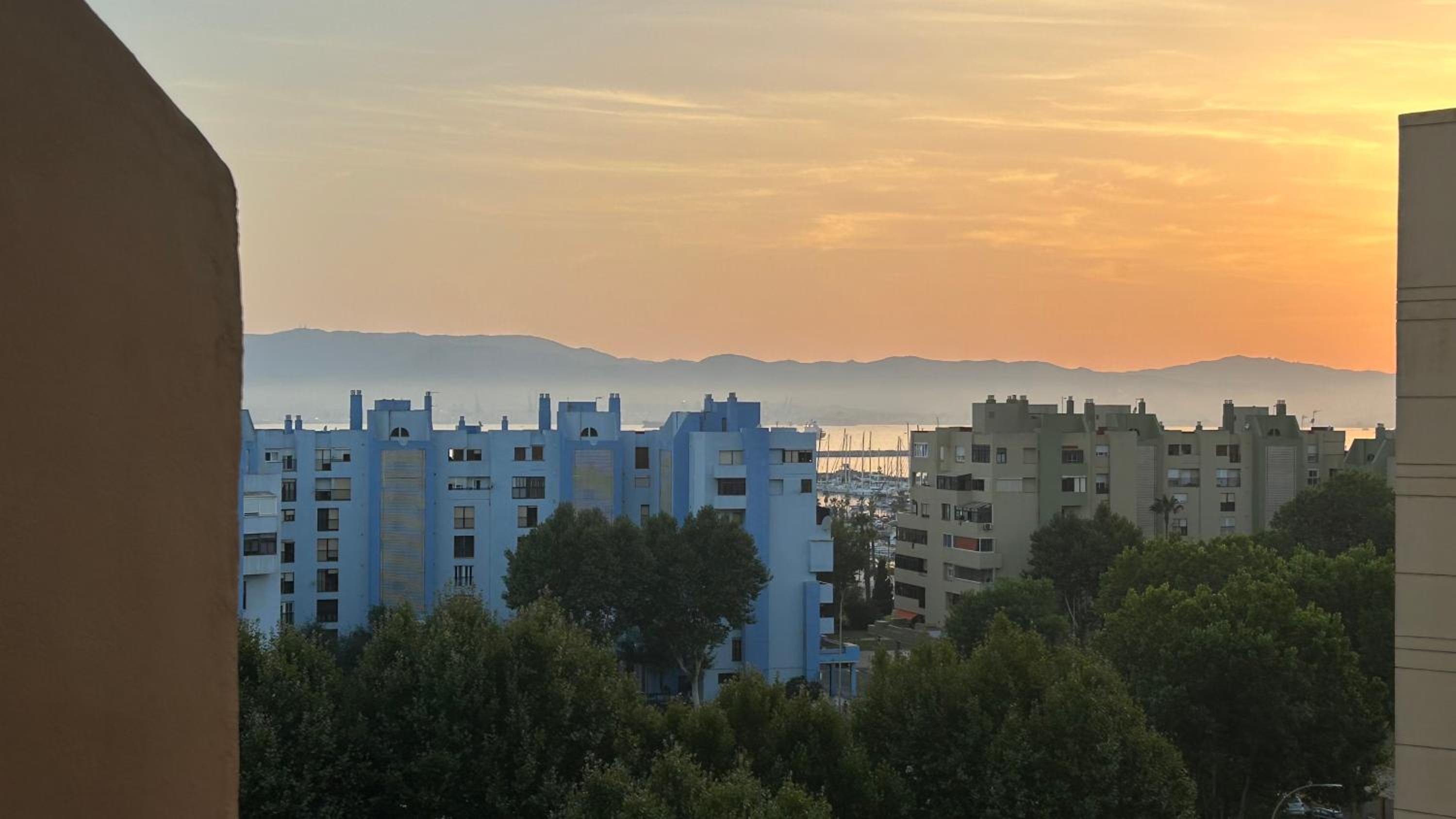 Studio with Balcony - Photo 12