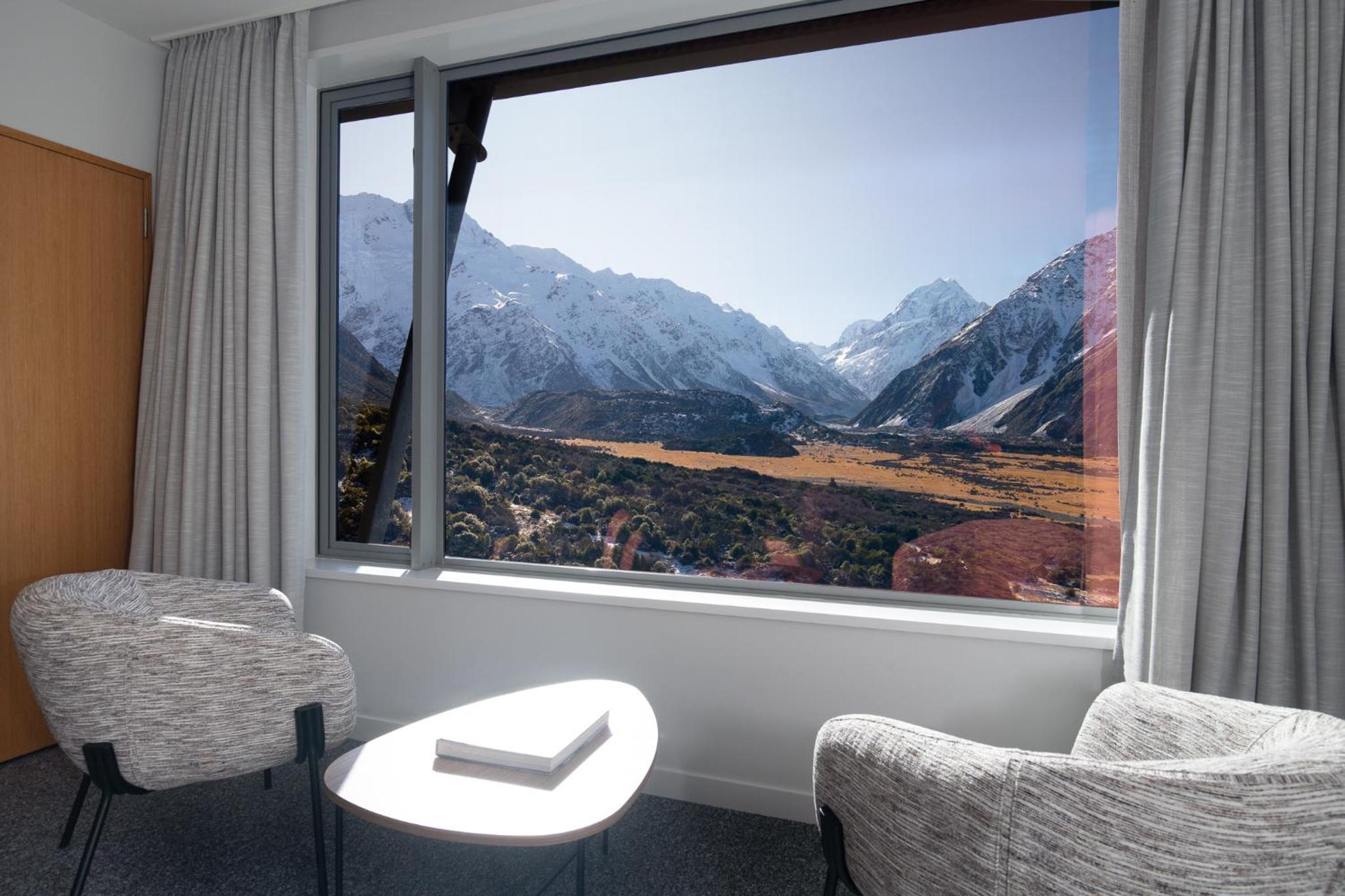 Premium Twin Room with Mountain view photo 2