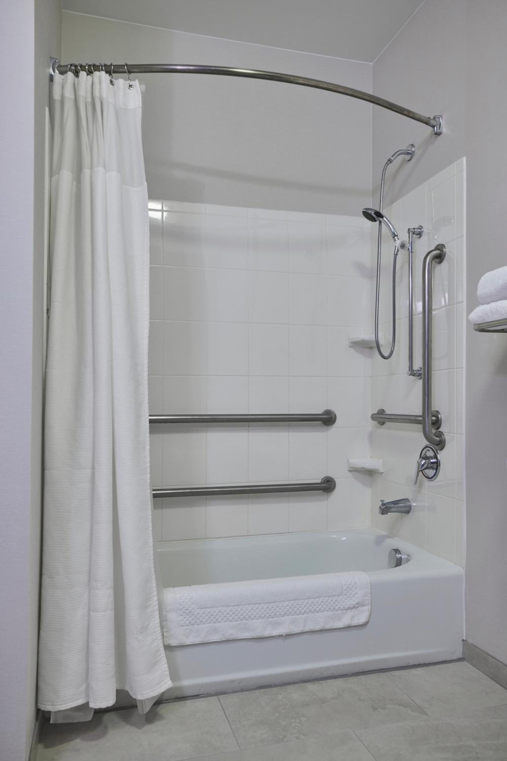 Queen Room with Two Queen Beds and Adapted Tub - Mobility and Hearing Accessible
