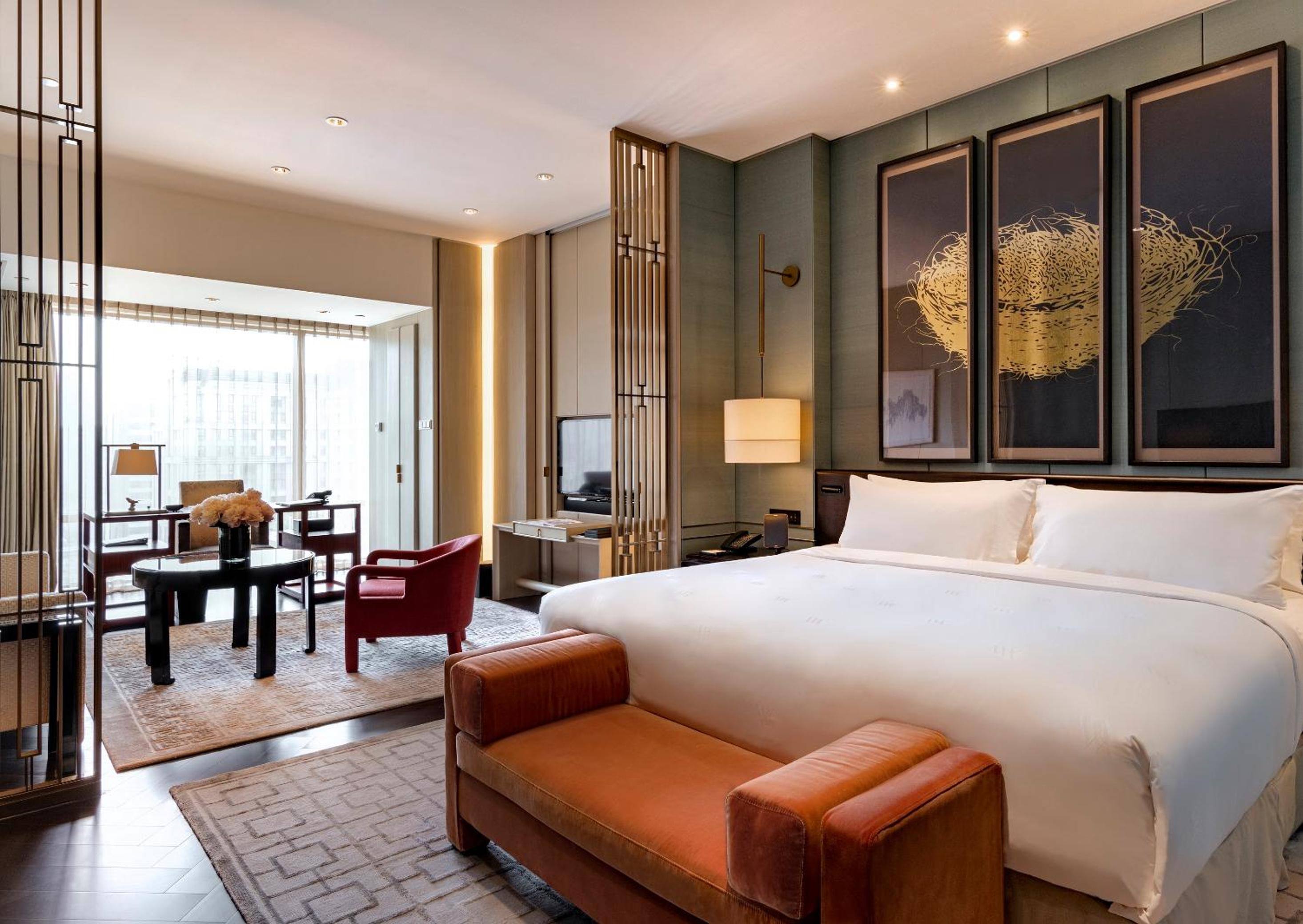 Premier King Room