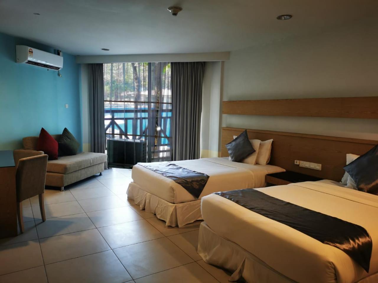 King Room with Sea View - Photo 8