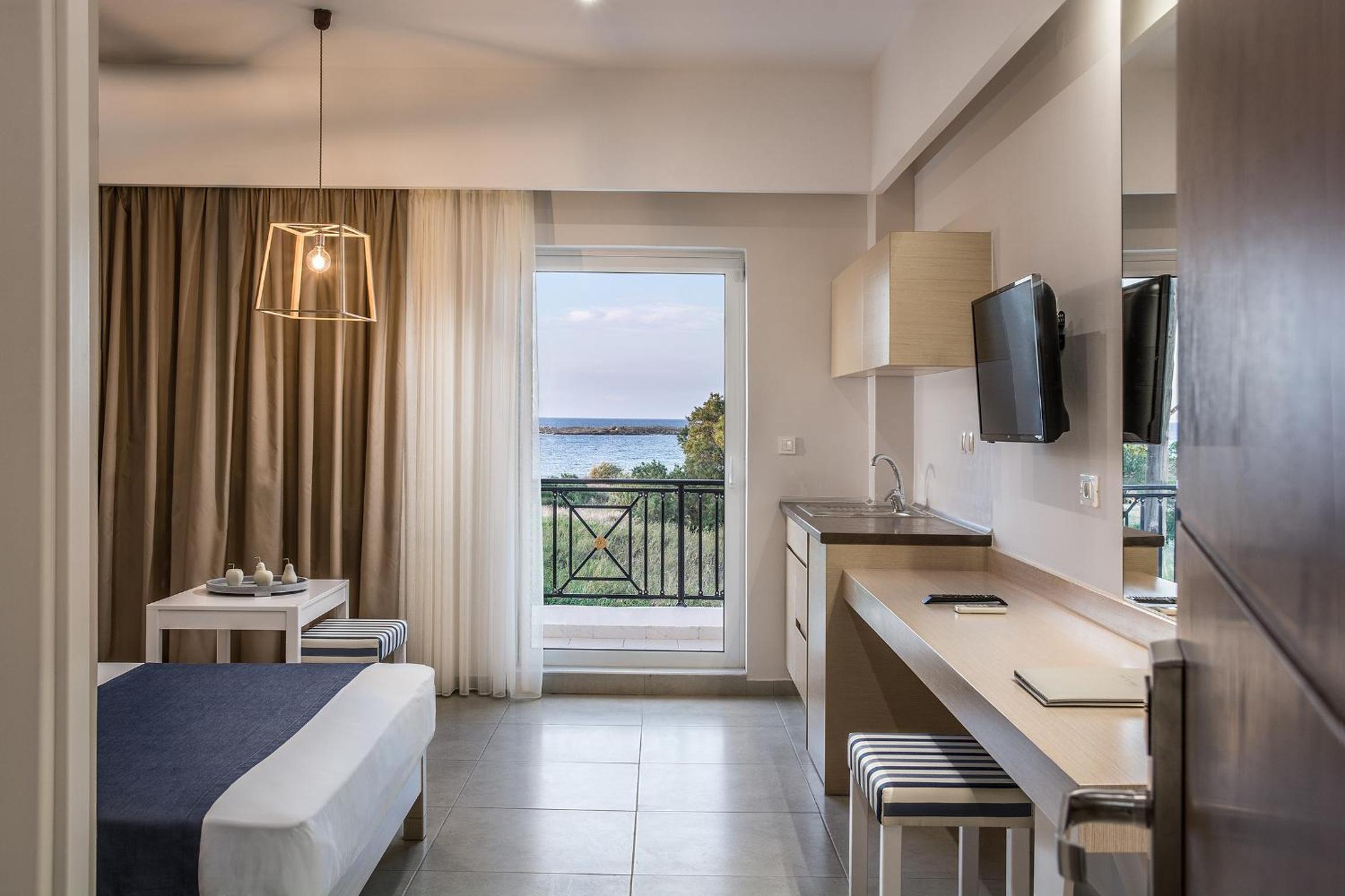 Superior Studio with Sea View photo 2