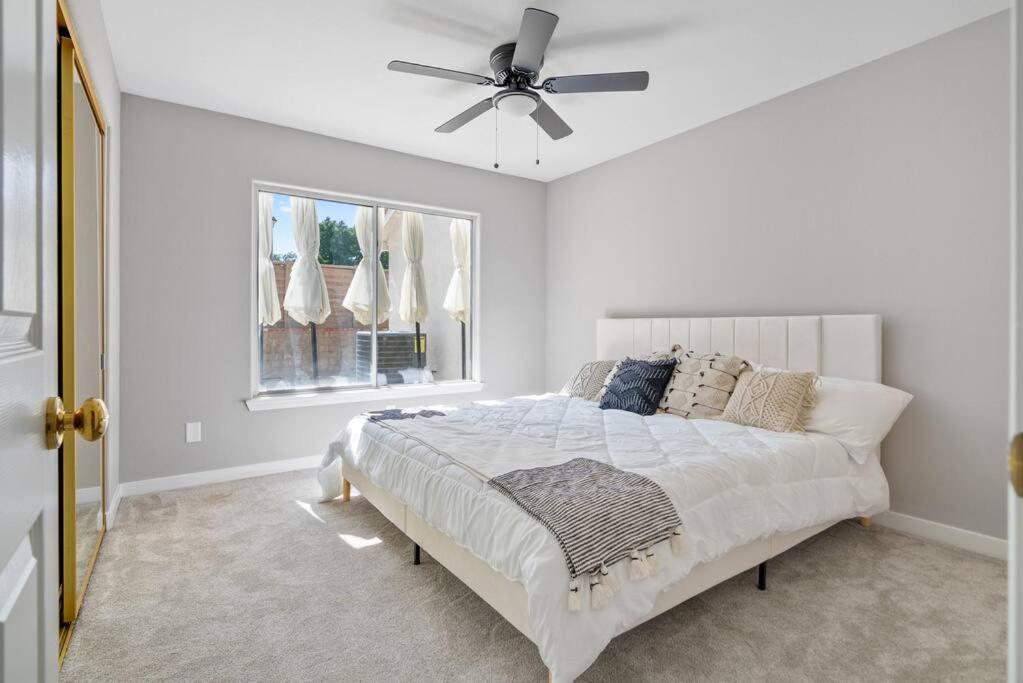 Three-Bedroom House photo 1