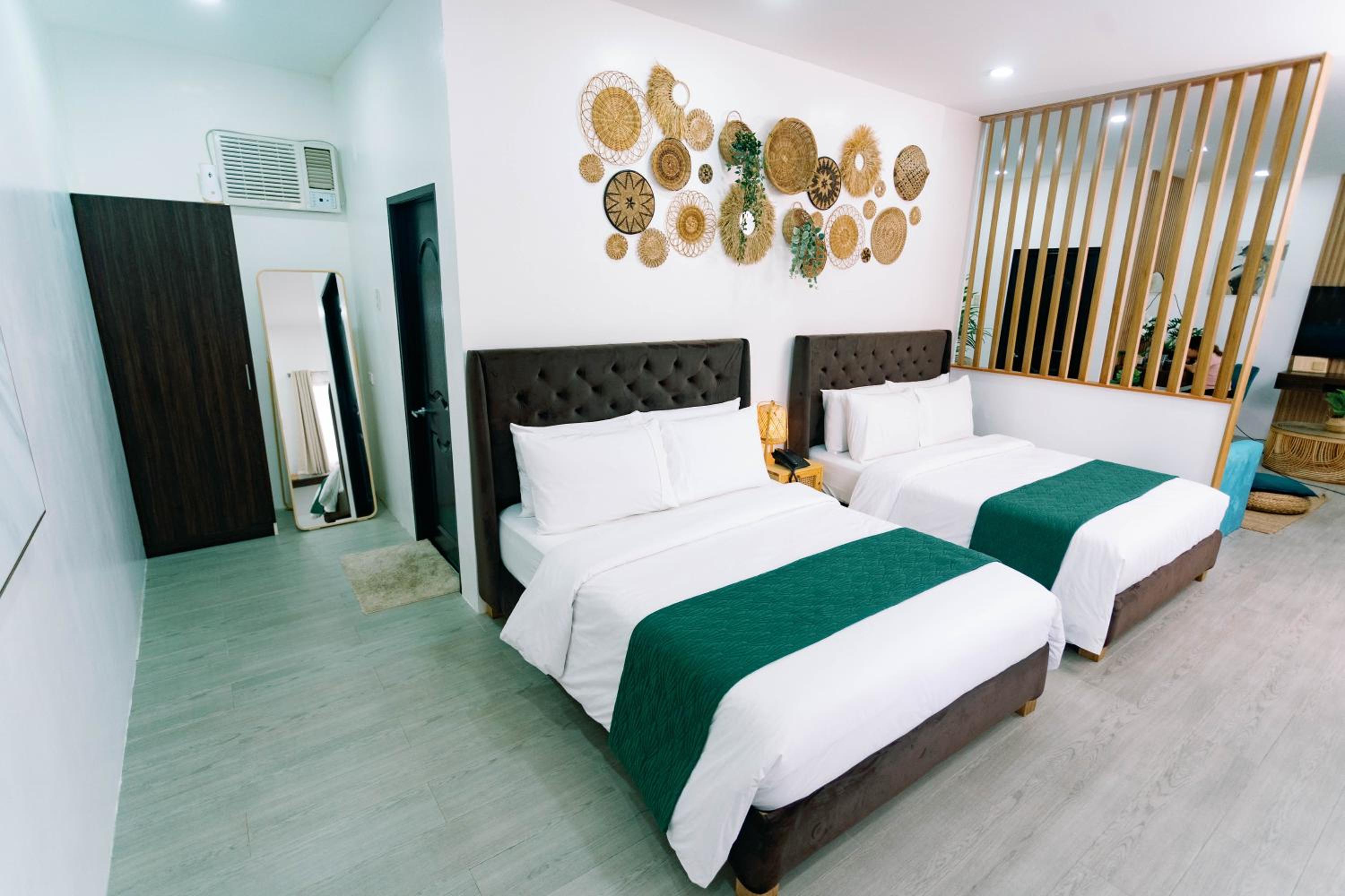 Family Suite - Photo 5
