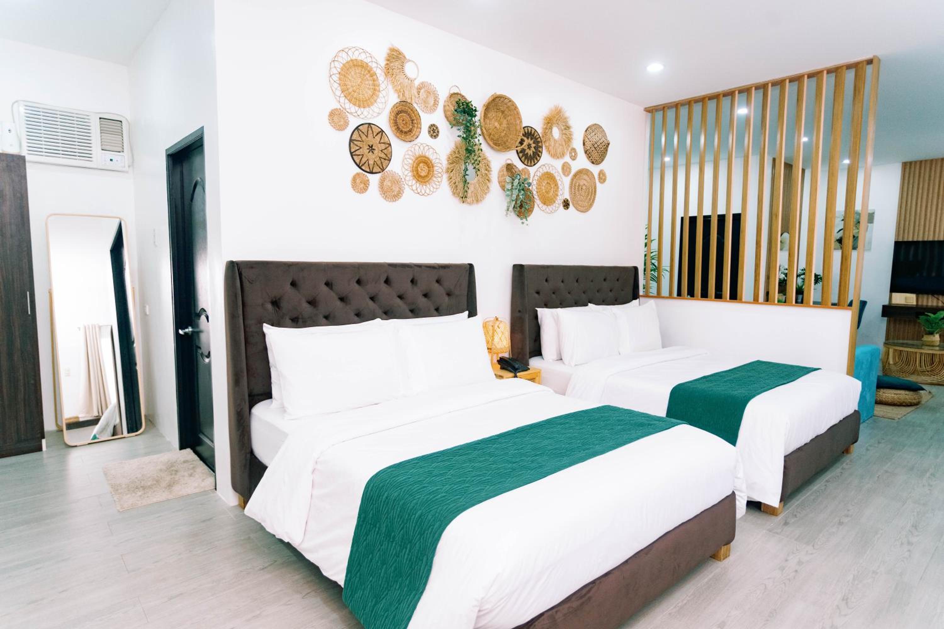 Family Suite - Photo 7