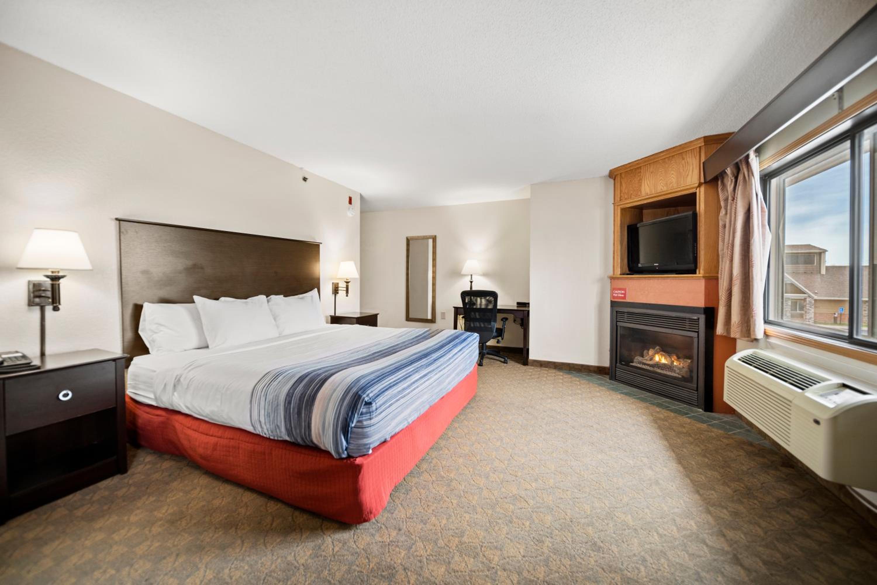 Luxury King Studio Suite - Non-Smoking
