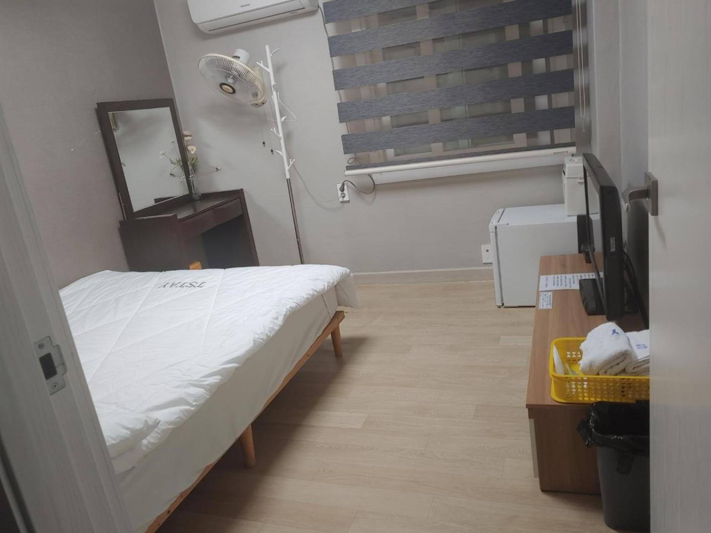 Double Room - Photo 3